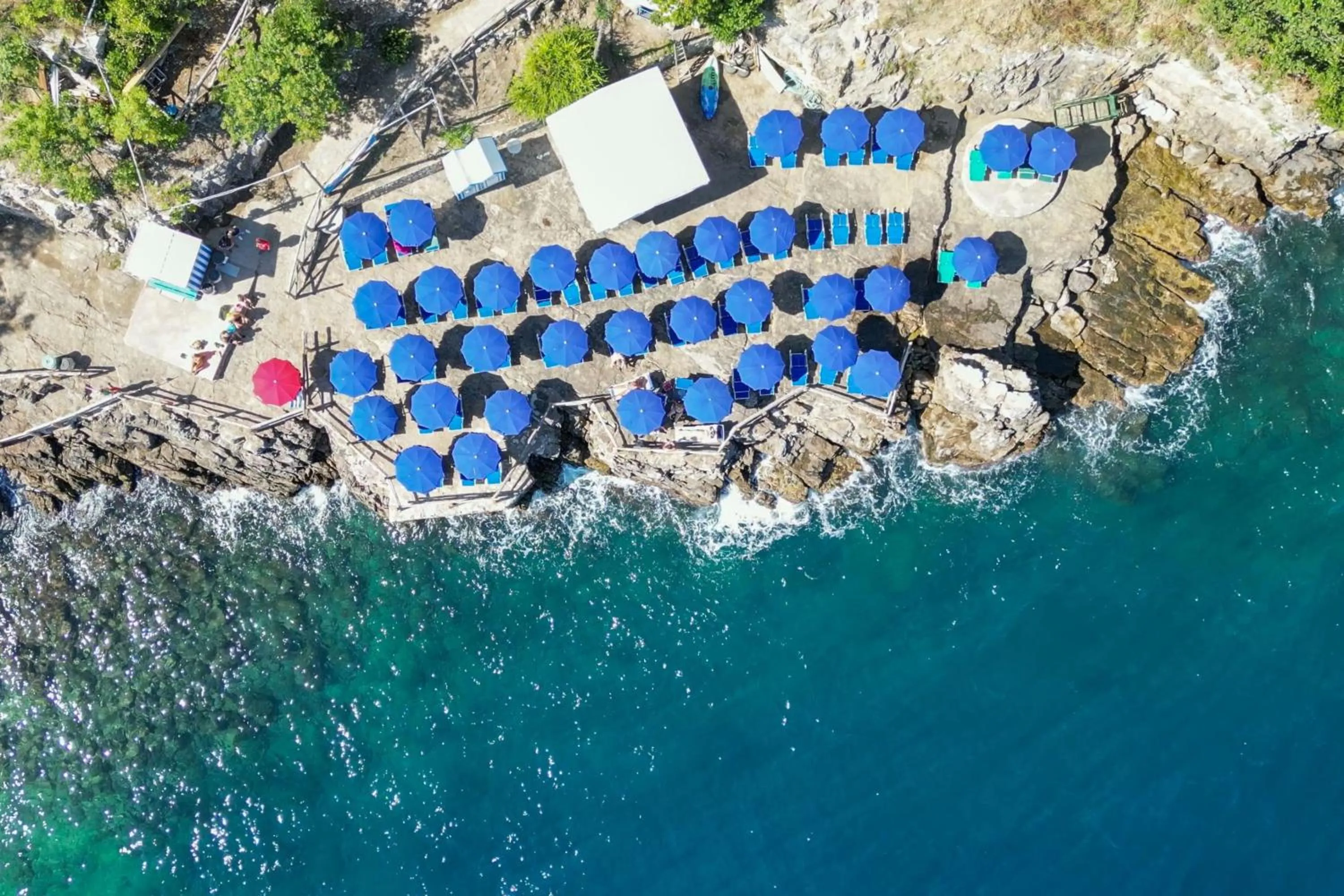 Beach in Hostel & Glamping Santa Fortunata