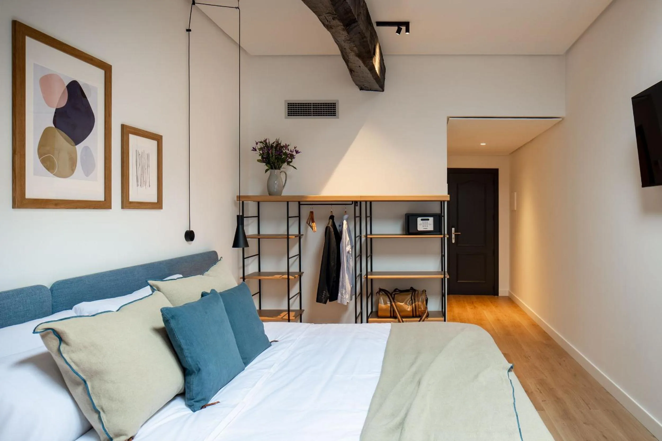 Bed in EtxeAundi Hotel Boutique