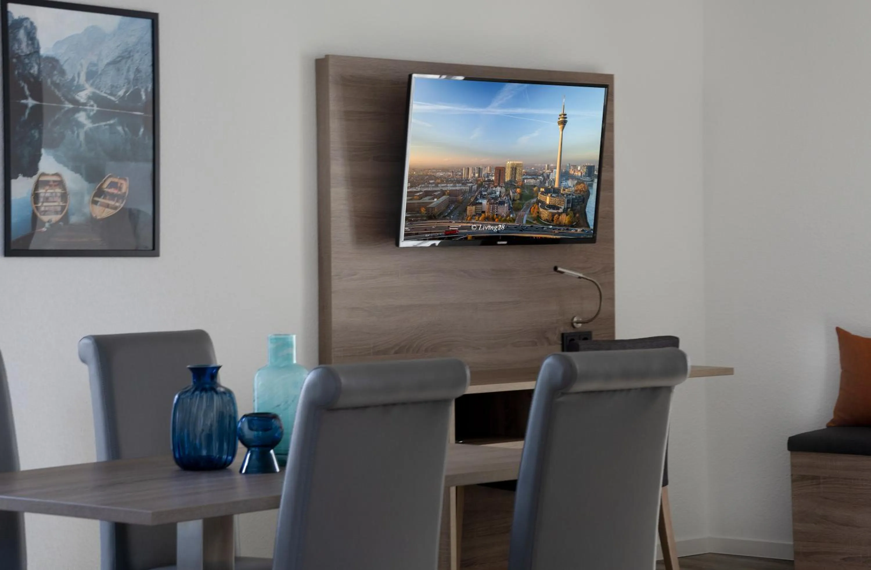 TV and multimedia in Boardinghouse Living28 Kaarst