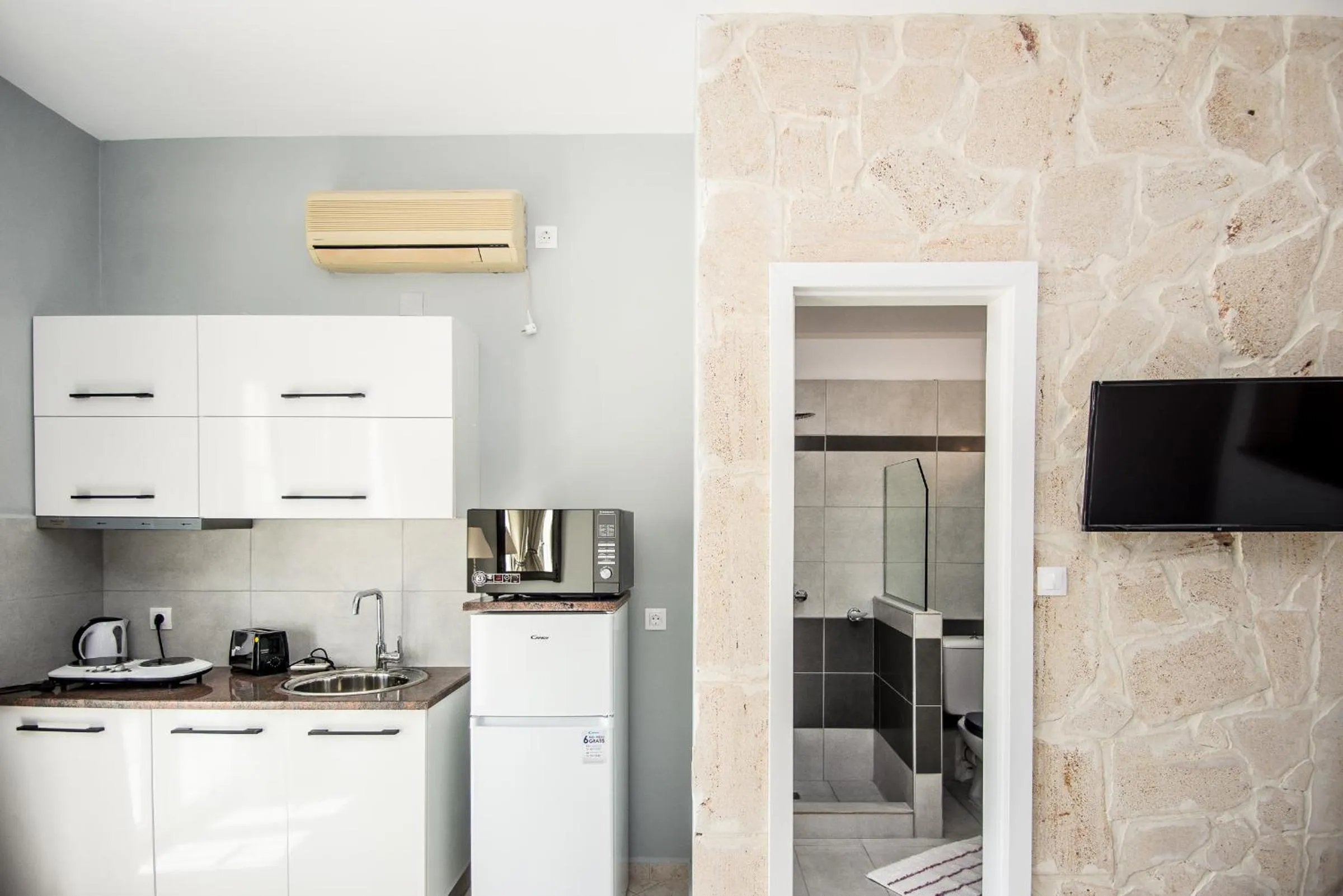 Xenia Ionis luxury apartments