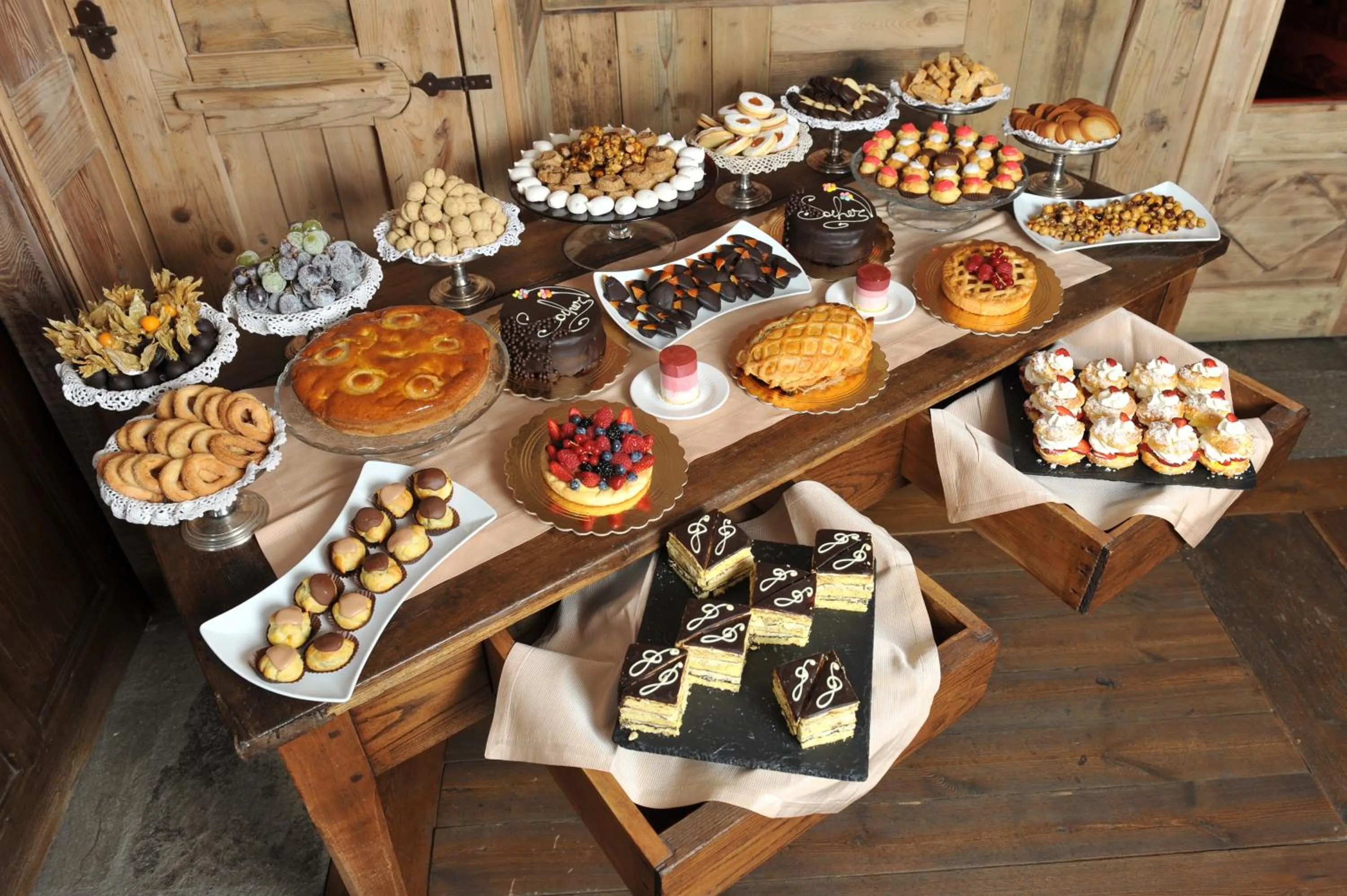 Breakfast in Hotel Bucaneve