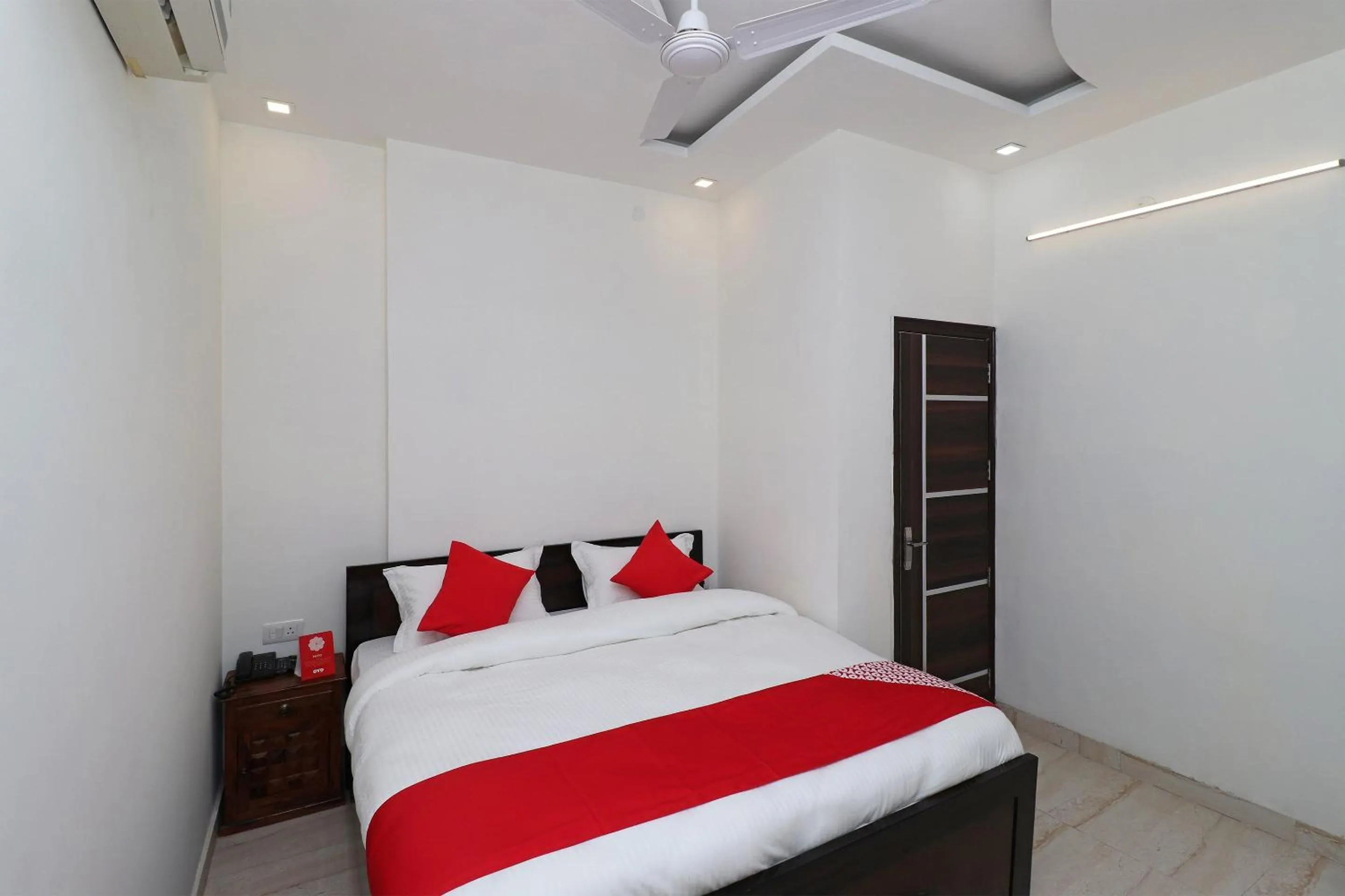 Bedroom in Hotel O Laxmi Residency