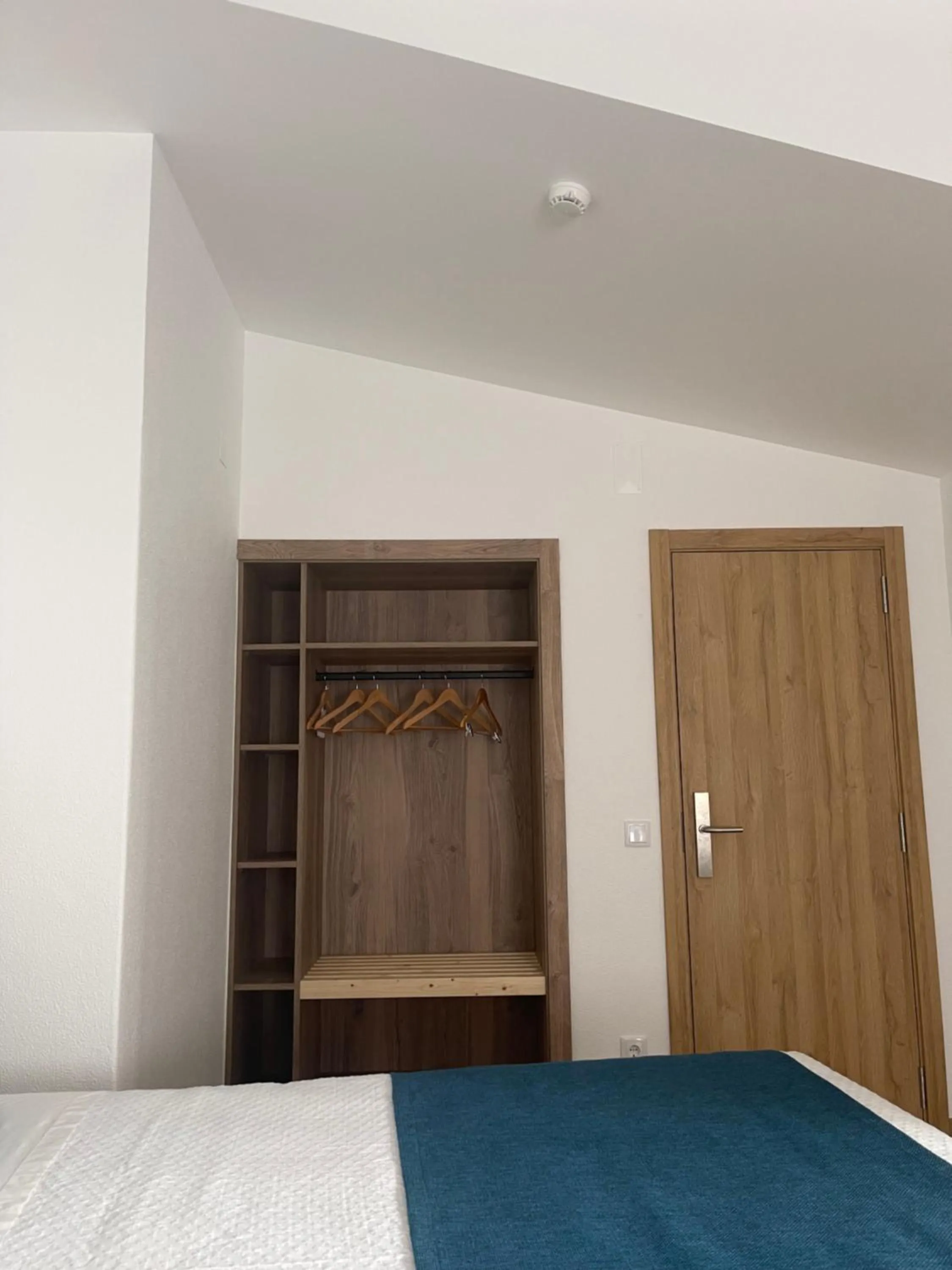 Bedroom, Bed in Nova Delpa AL