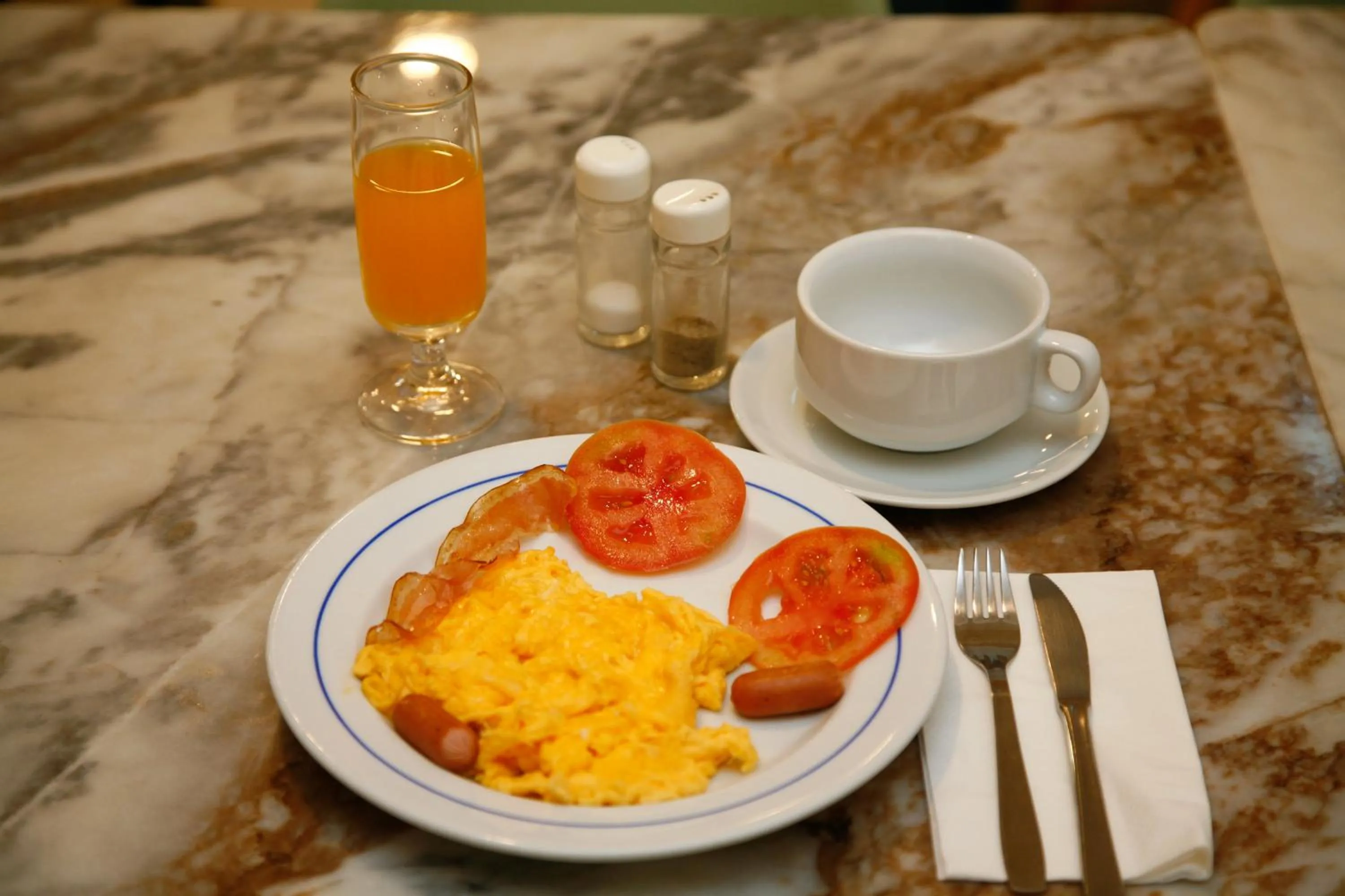 Buffet breakfast in Nova Delpa AL