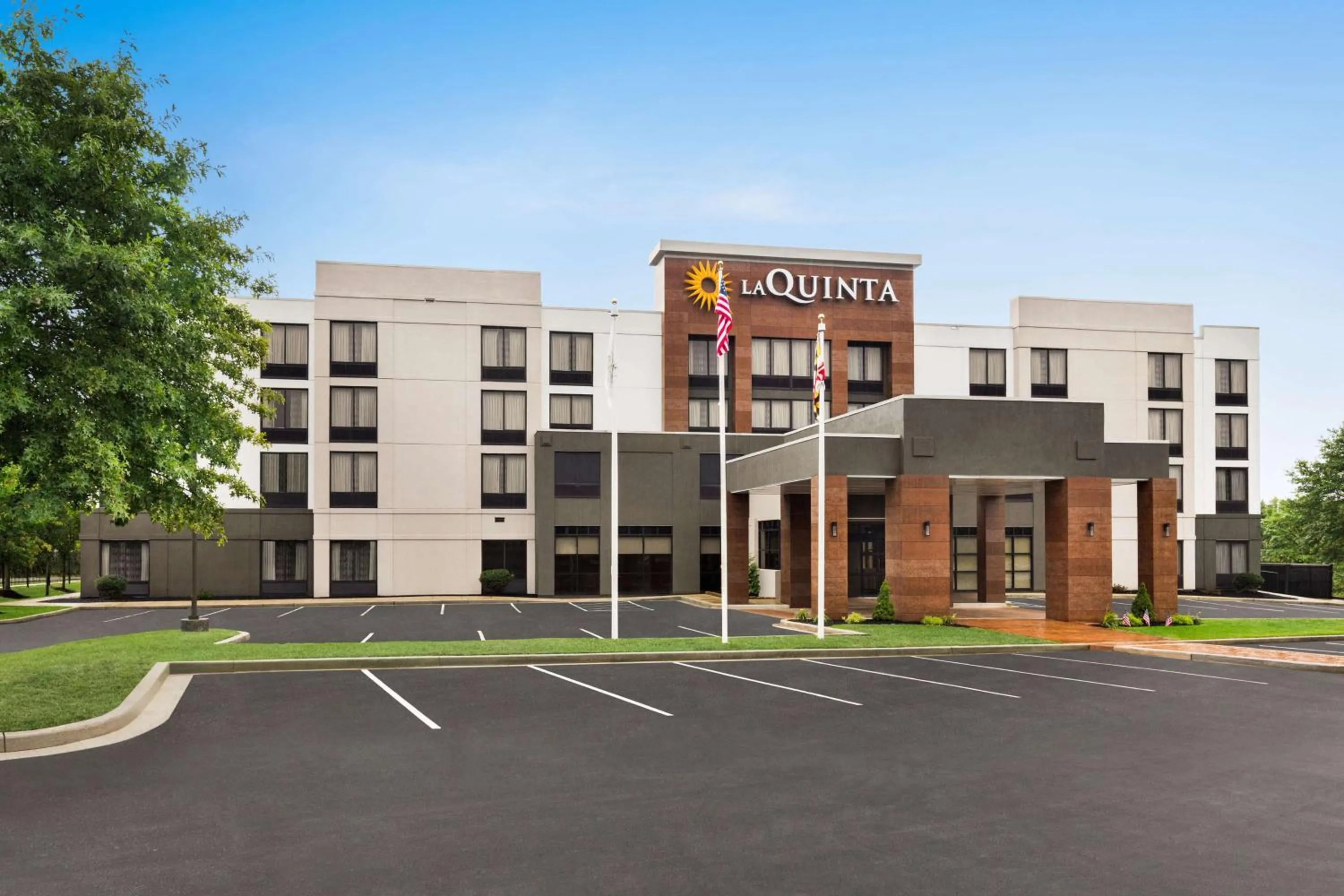 Property building in La Quinta by Wyndham Newark - Elkton