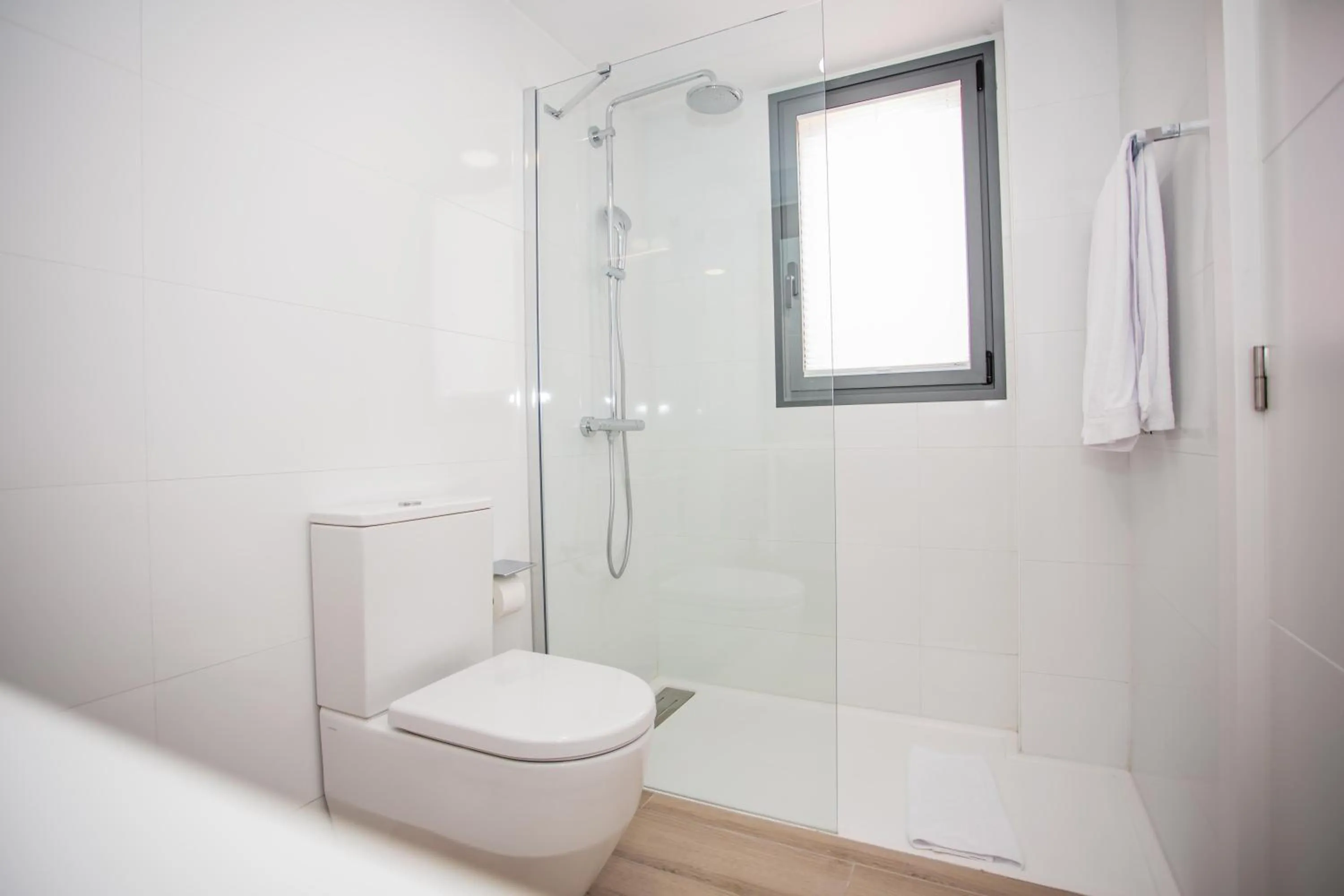 Bathroom in Arguineguín Park By Servatur VV