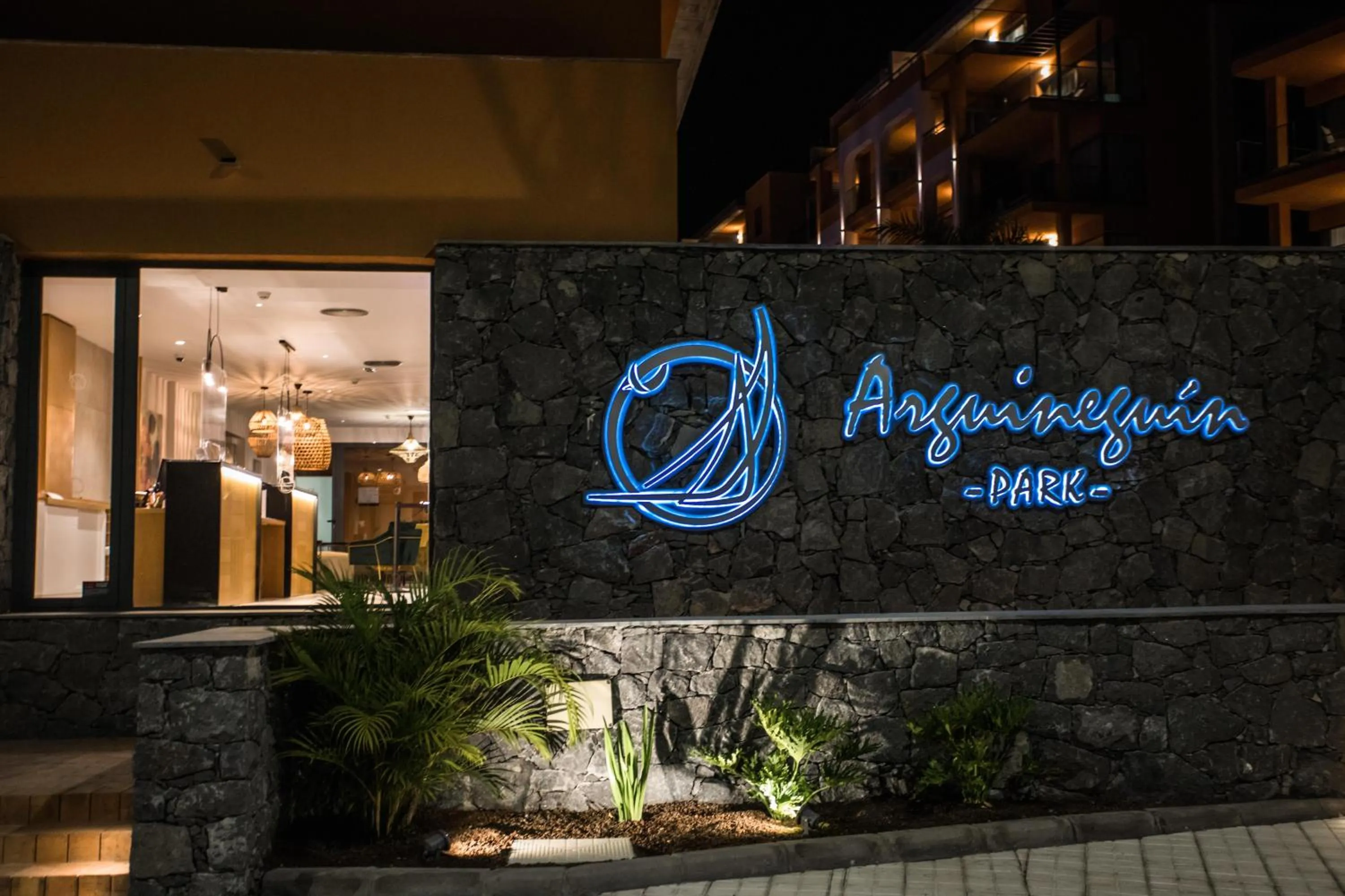 Property building in Arguineguín Park By Servatur VV