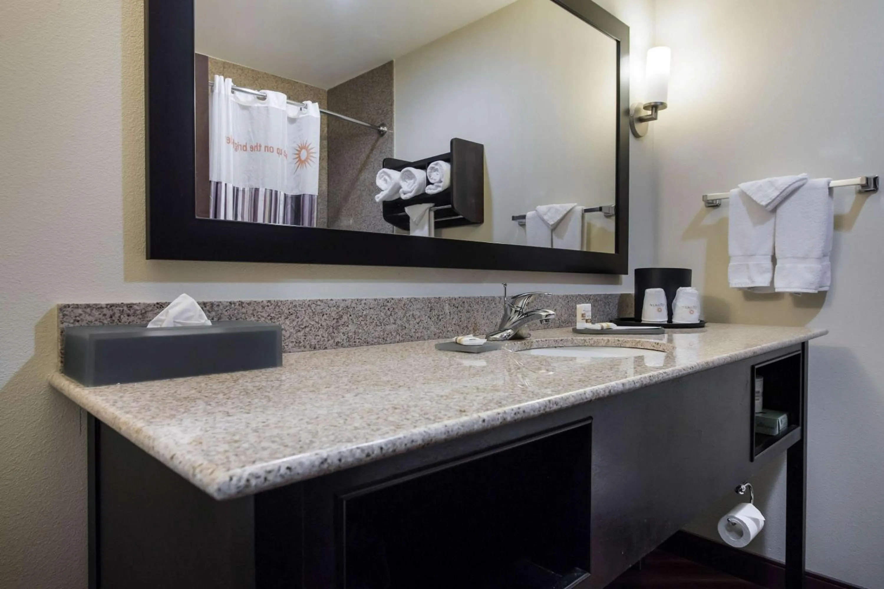 Bathroom in La Quinta by Wyndham Auburn