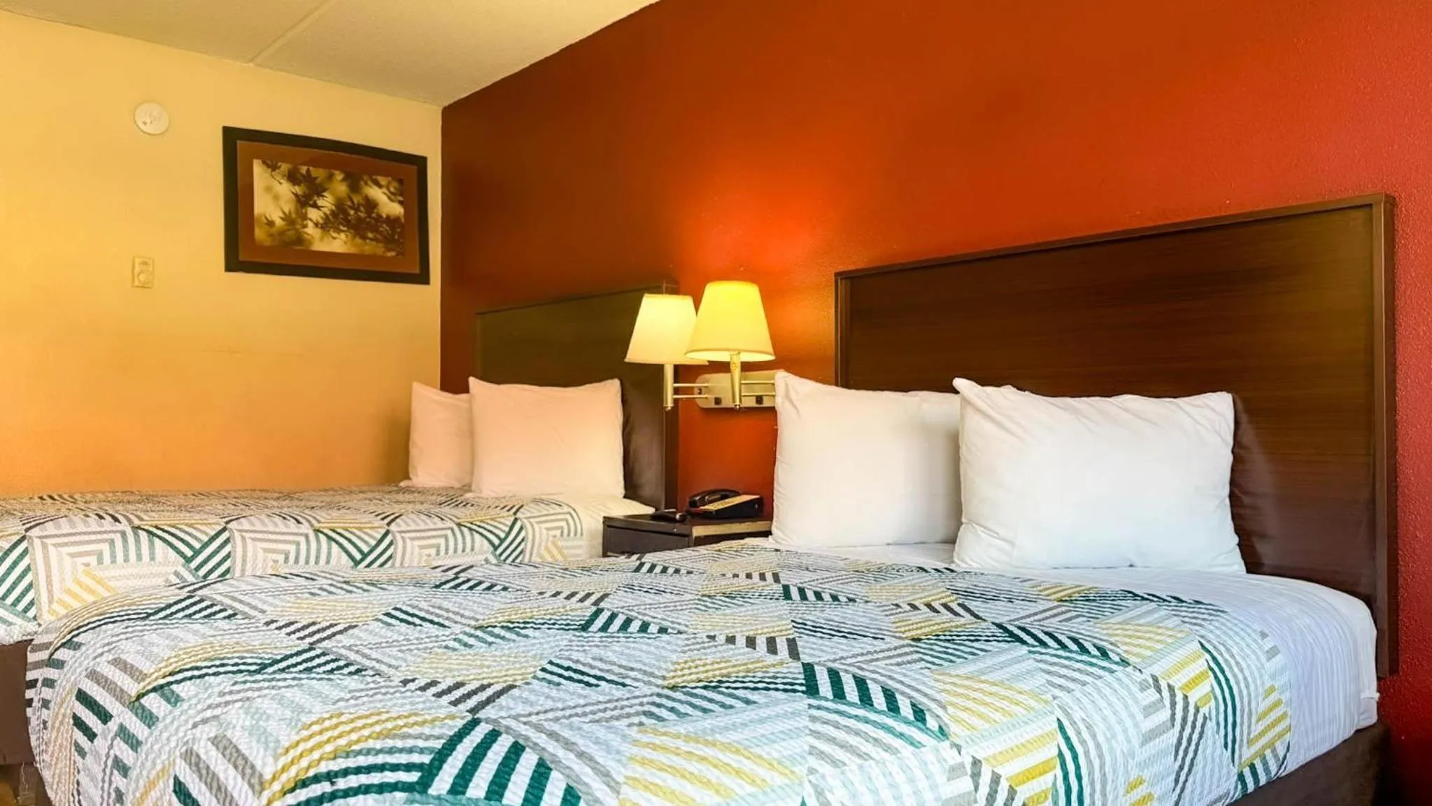 Bedroom, Bed in Motel 6 Smyrna, GA