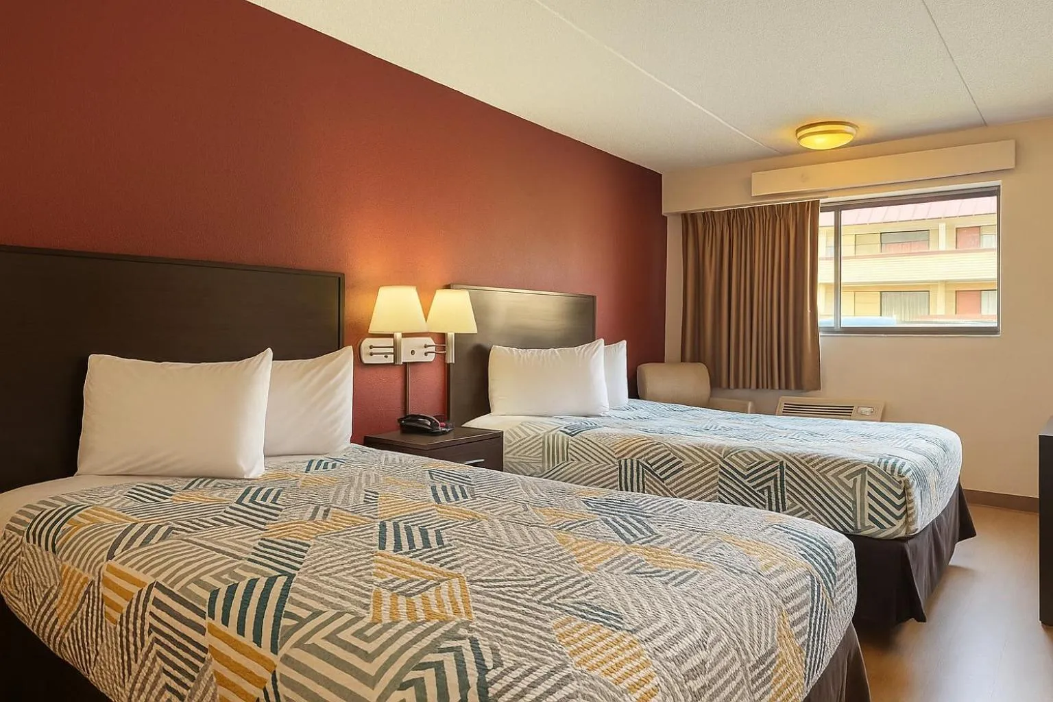 Bed in Motel 6 Smyrna, GA