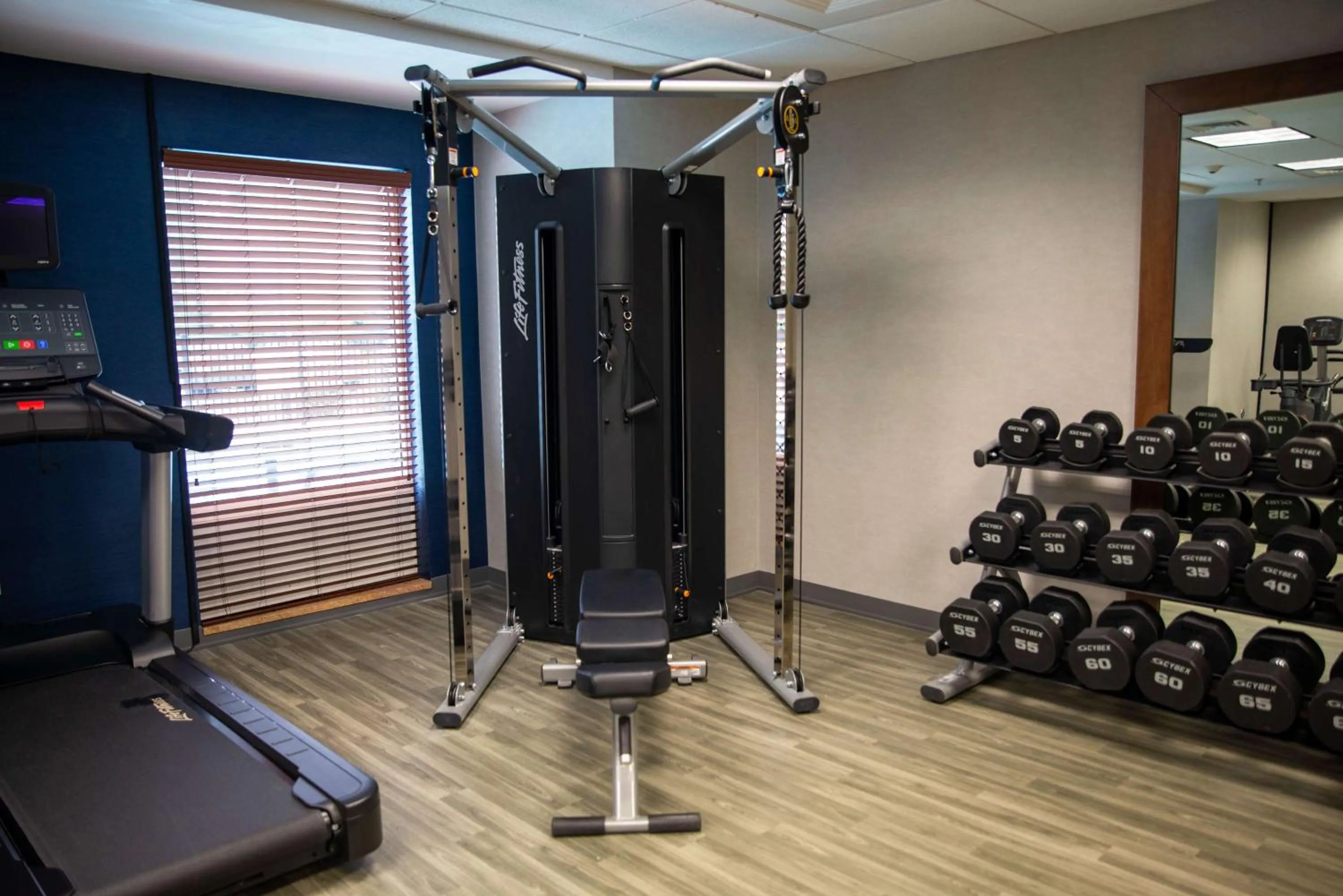 Fitness centre/facilities in Hampton Inn & Suites Jacksonville