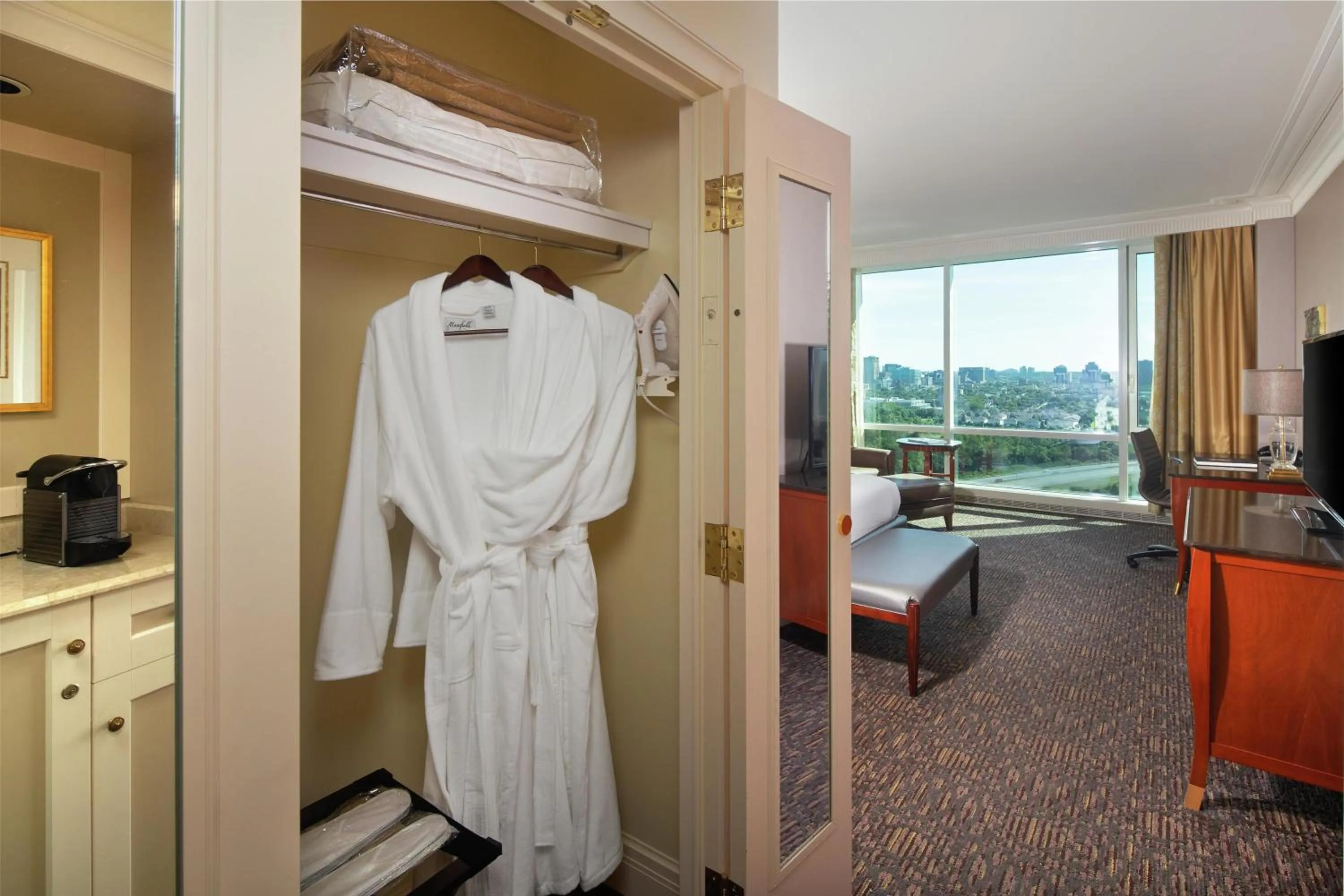 Bedroom in Hilton Lac-Leamy