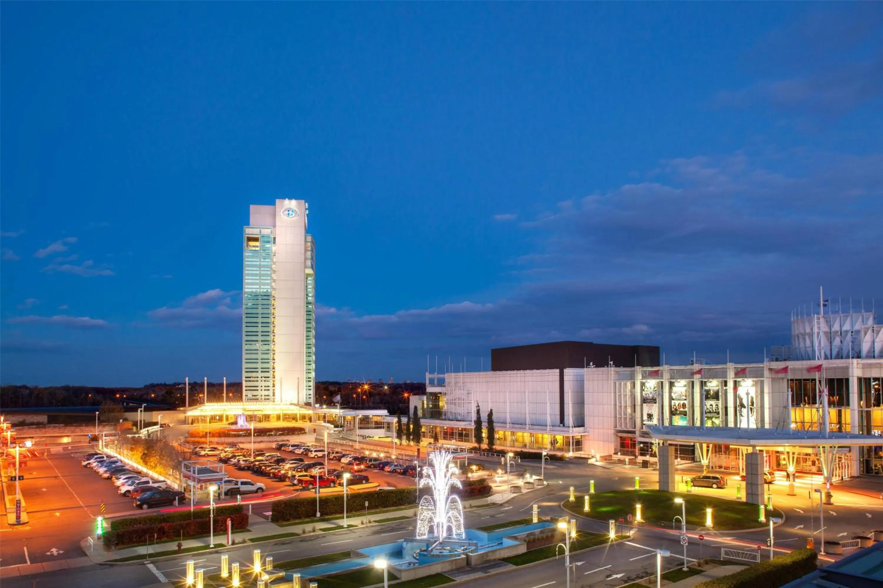 Property building in Hilton Lac-Leamy