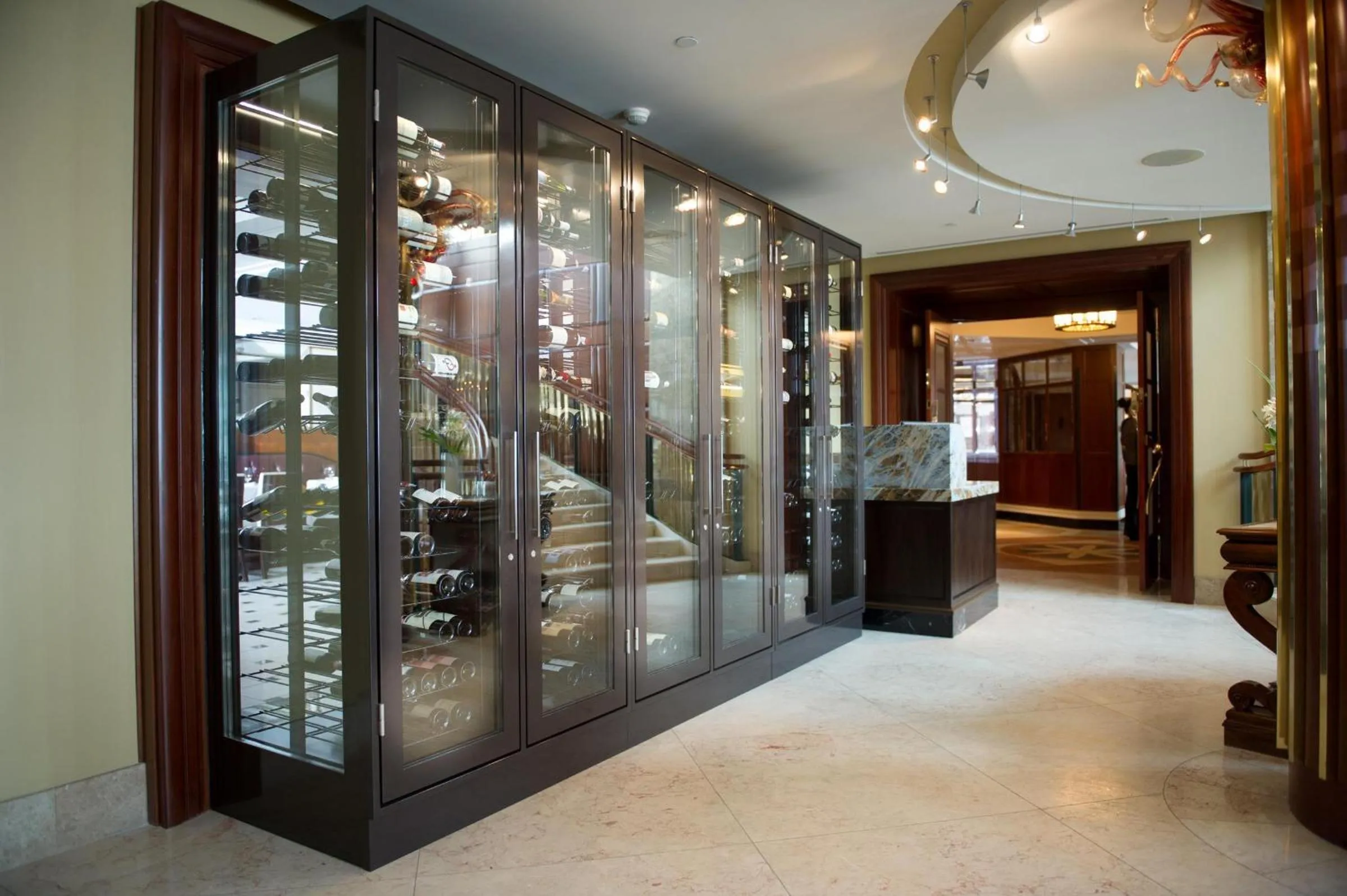 Restaurant/places to eat in Hilton Lac-Leamy