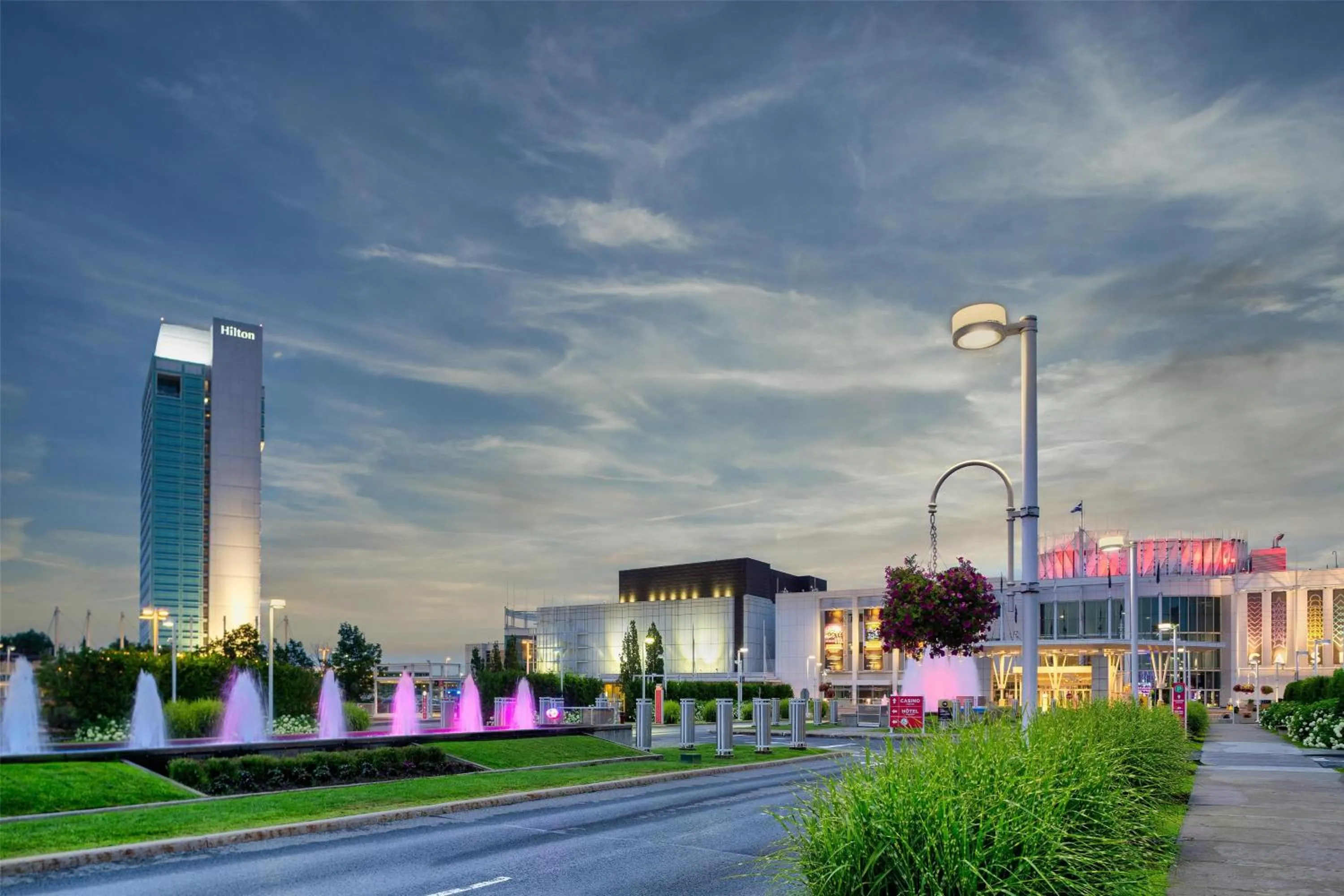 Property building in Hilton Lac-Leamy