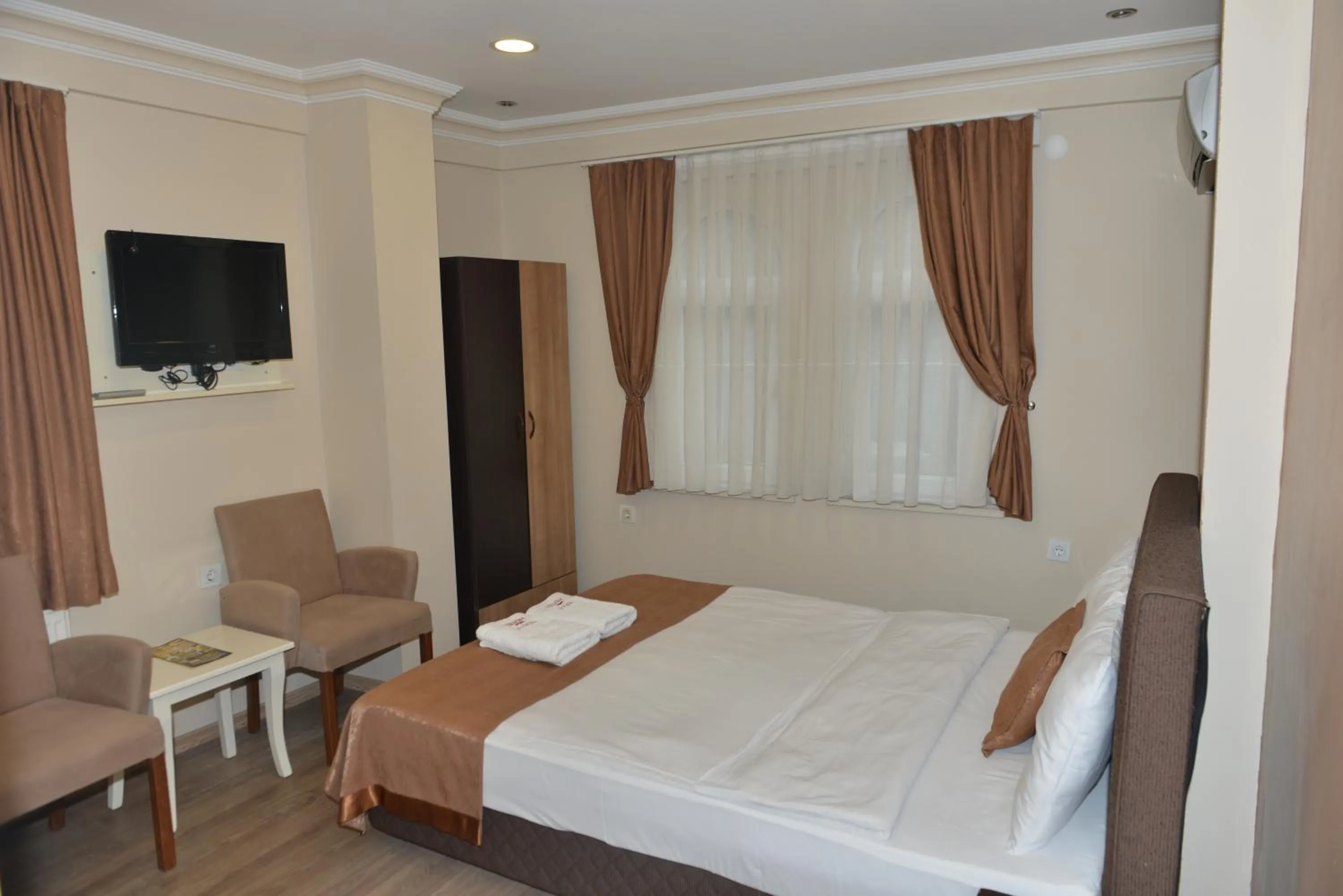 Photo of the whole room in Teras Hotel Kağıthane
