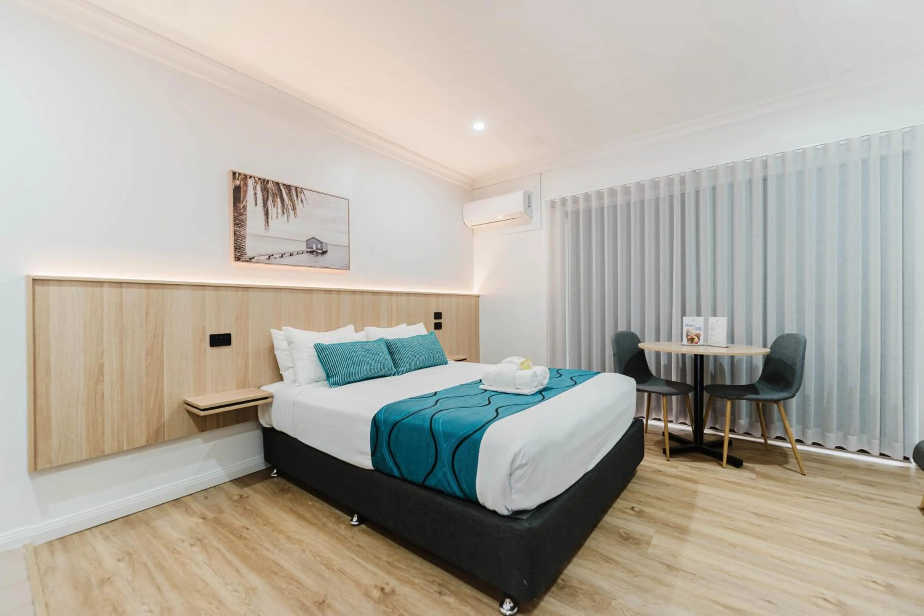 Bed in Country 2 Coast Motor Inn Coffs Harbour