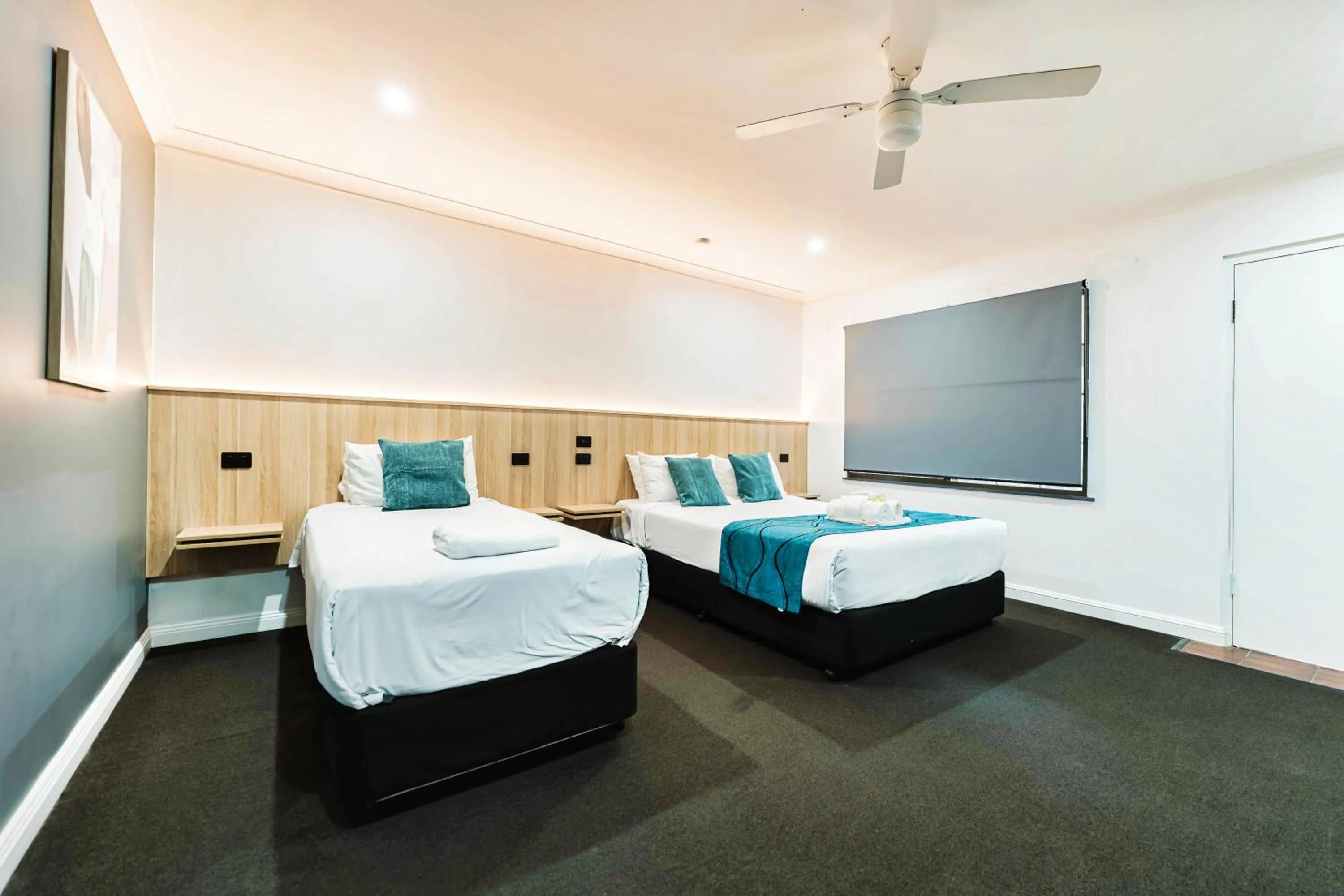Bed in Country 2 Coast Motor Inn Coffs Harbour