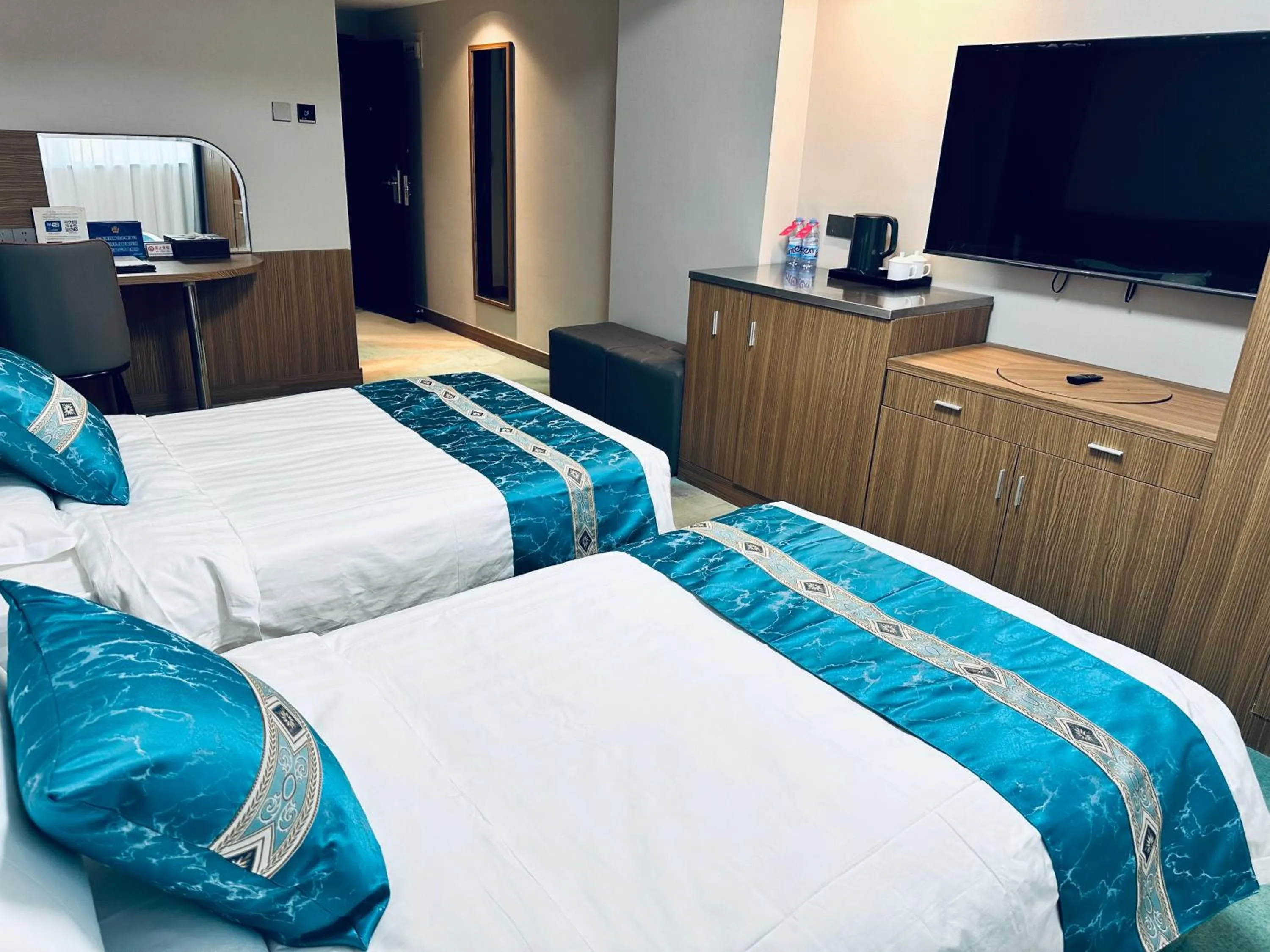 Bed in The North Garden Hotel Beijing Wangfujing