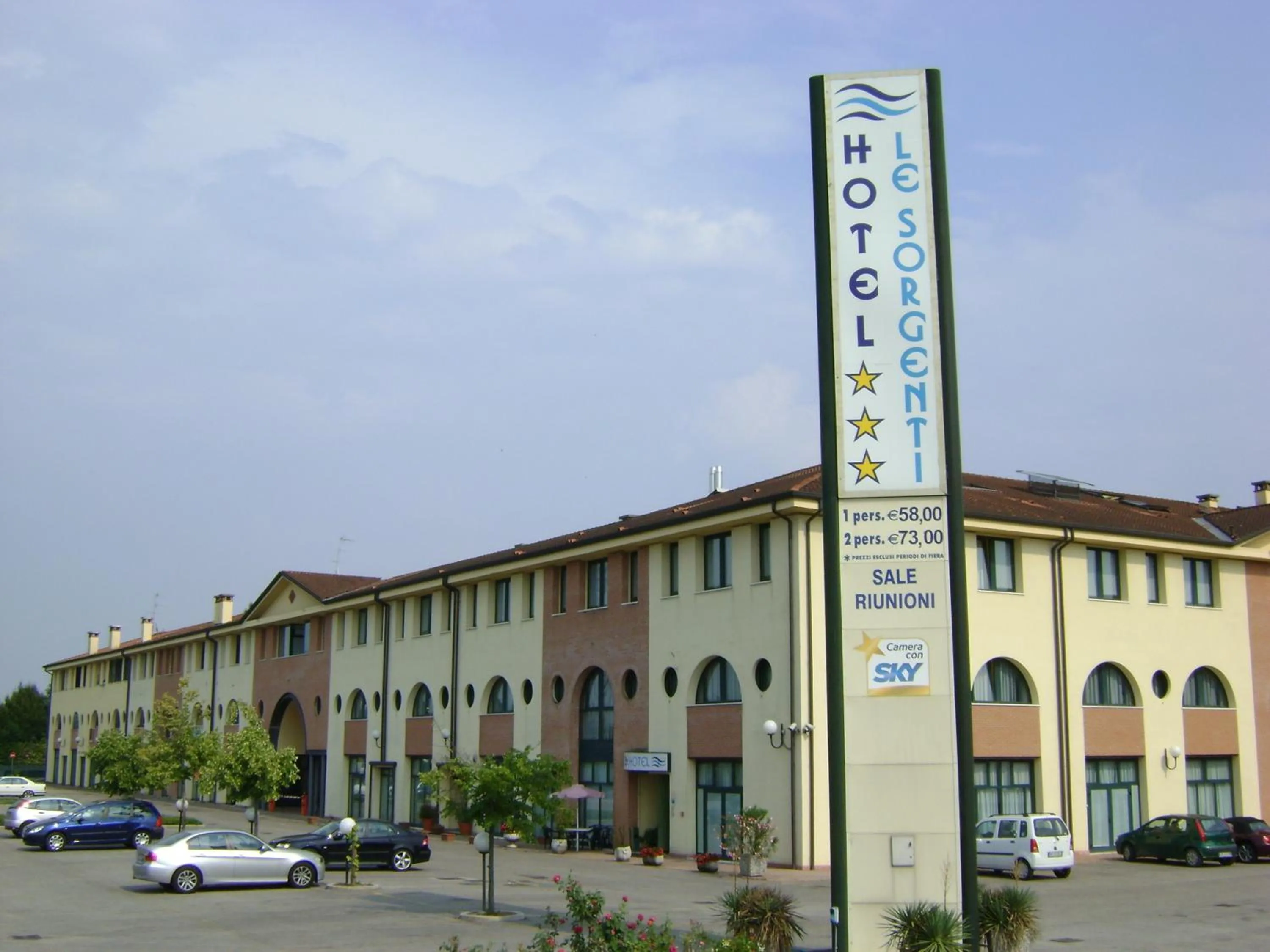 Facade/entrance in Hotel Le Sorgenti