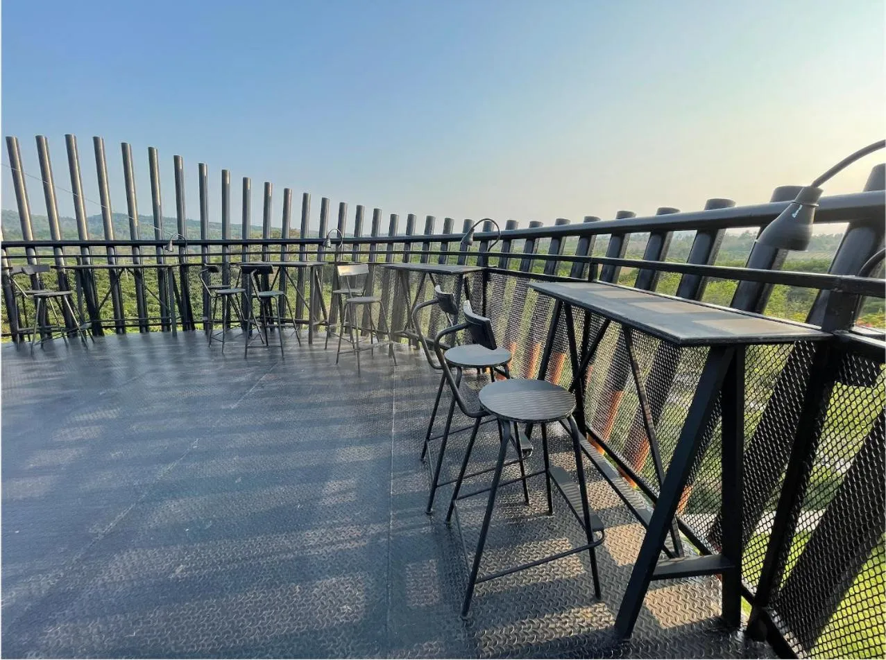 Seating area in Hug Jang Loei Garden & Resort