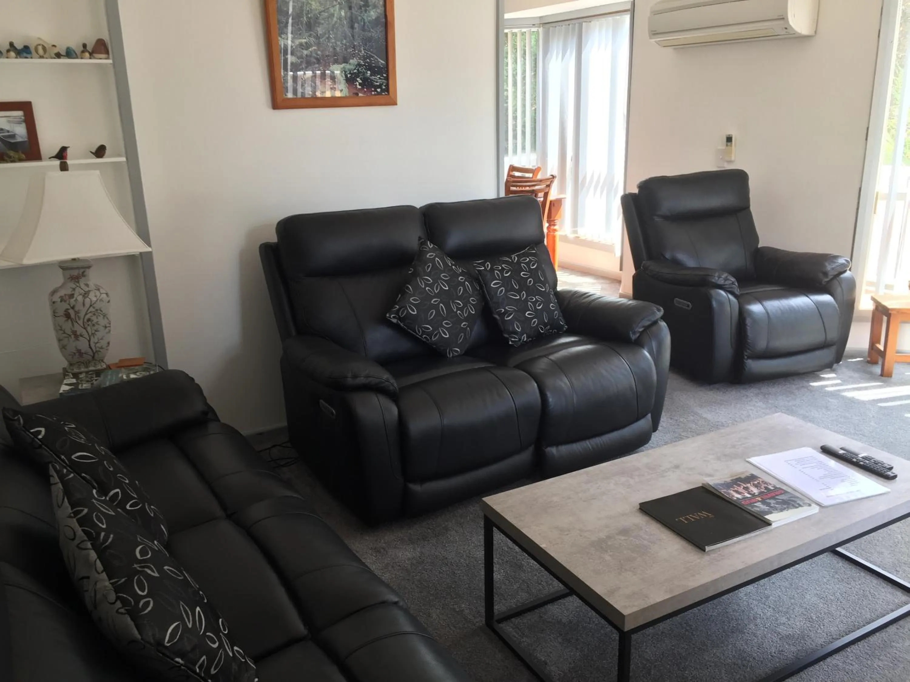 Regatta Point Tavern & Holiday Villas