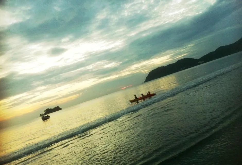 Beach in Laemsing Whitehouse Resort