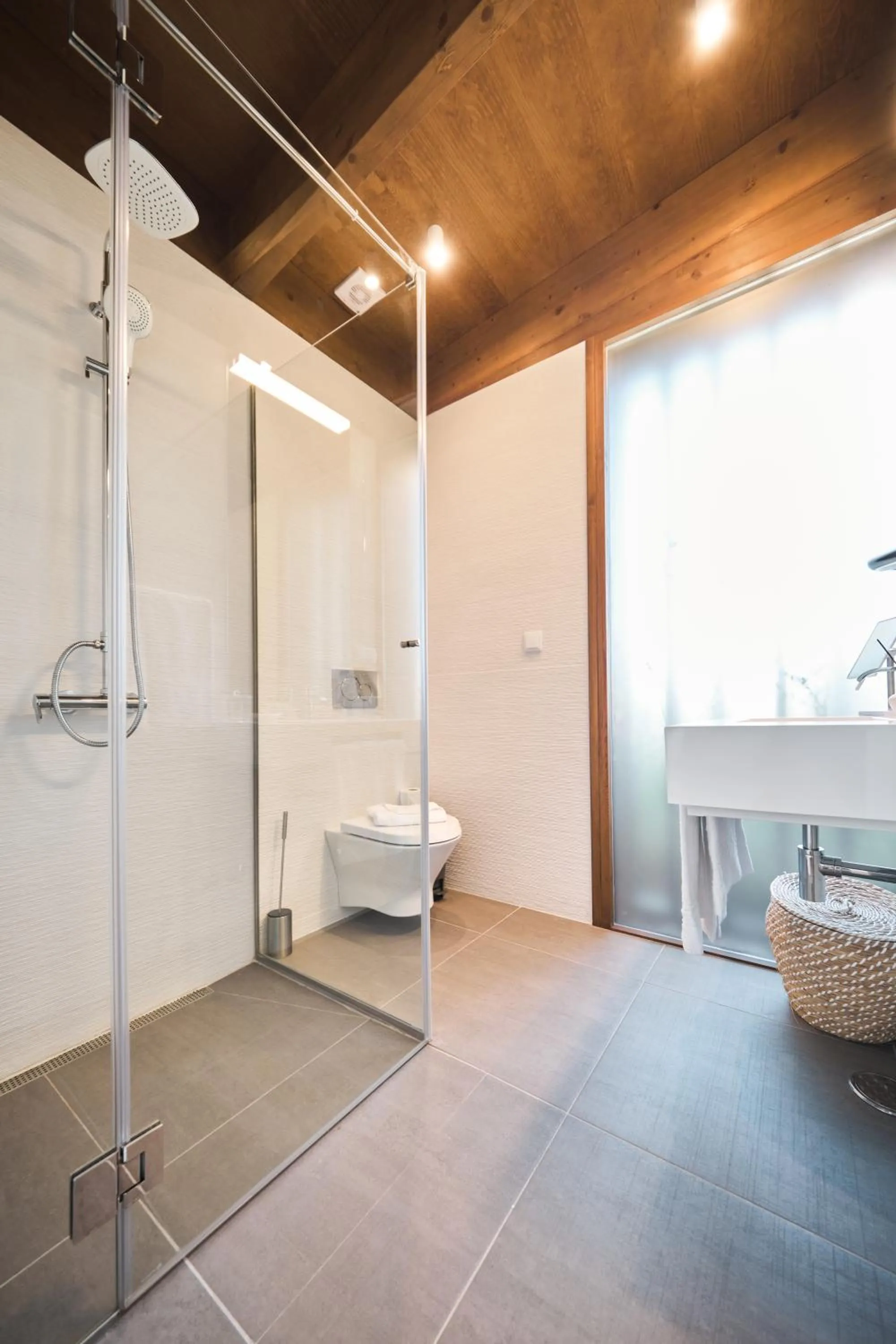 Bathroom in West Cliffs Ocean and Golf Resort