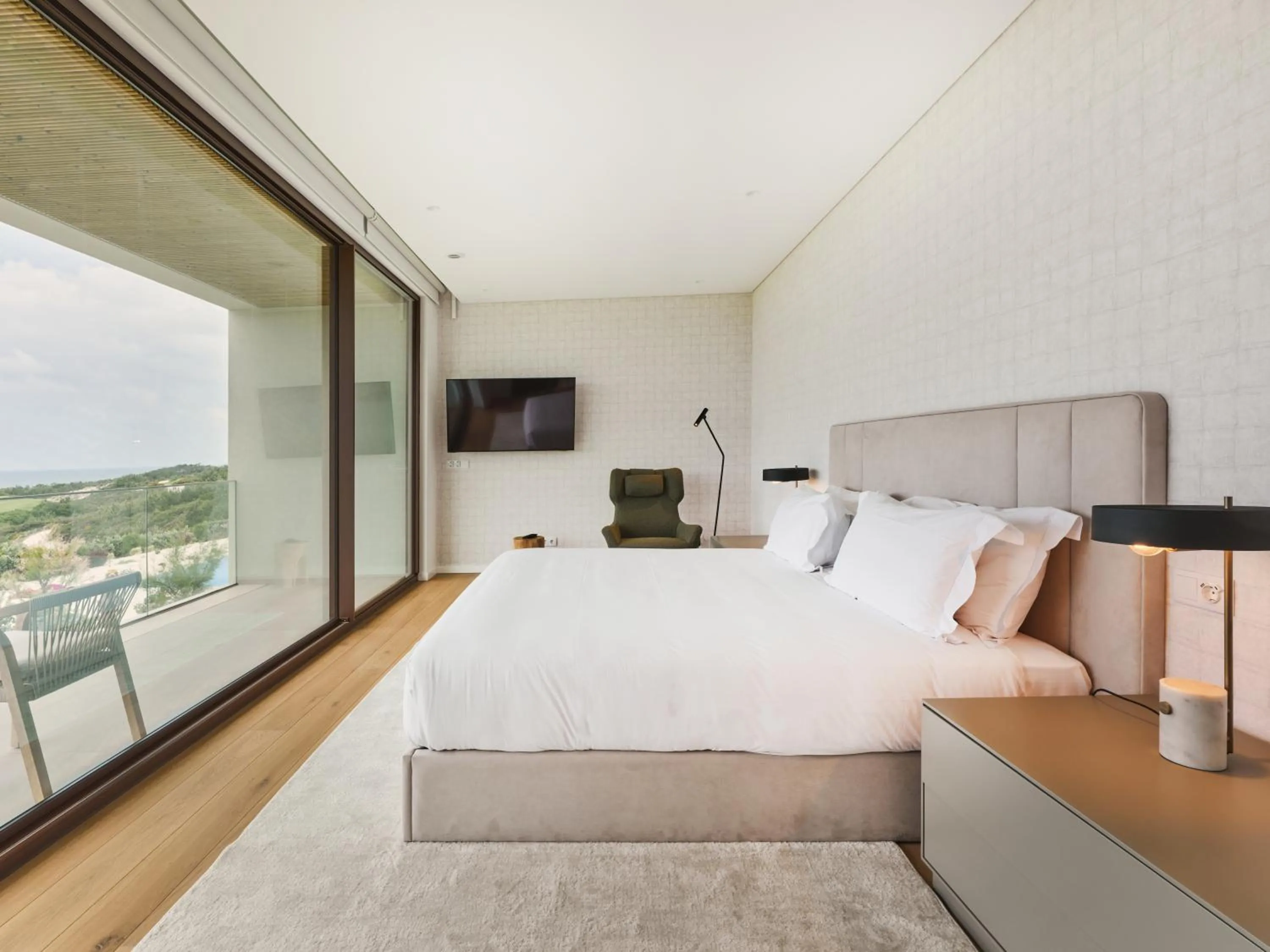 Bed in West Cliffs Ocean and Golf Resort