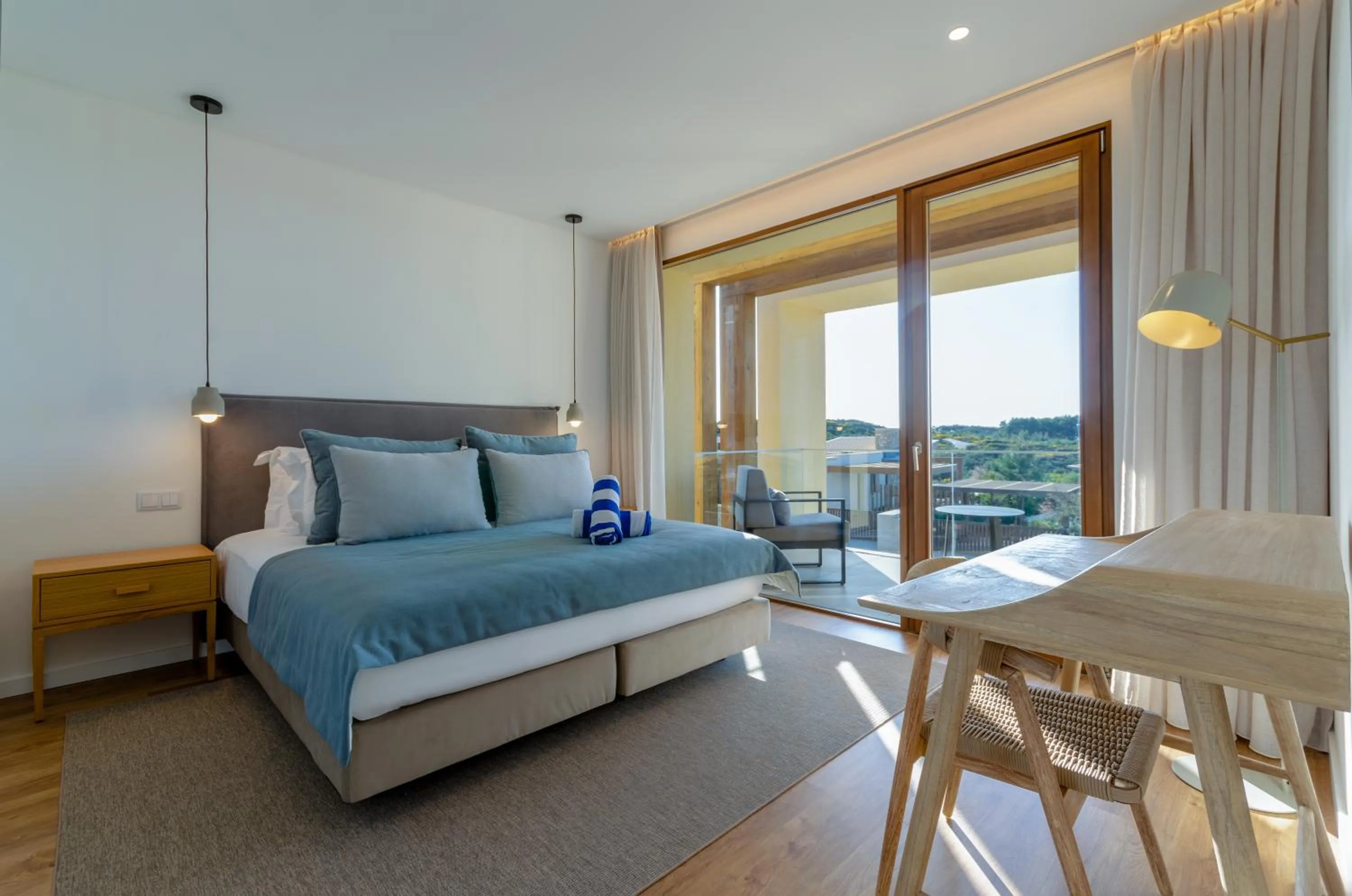 Photo of the whole room, Bed in West Cliffs Ocean and Golf Resort