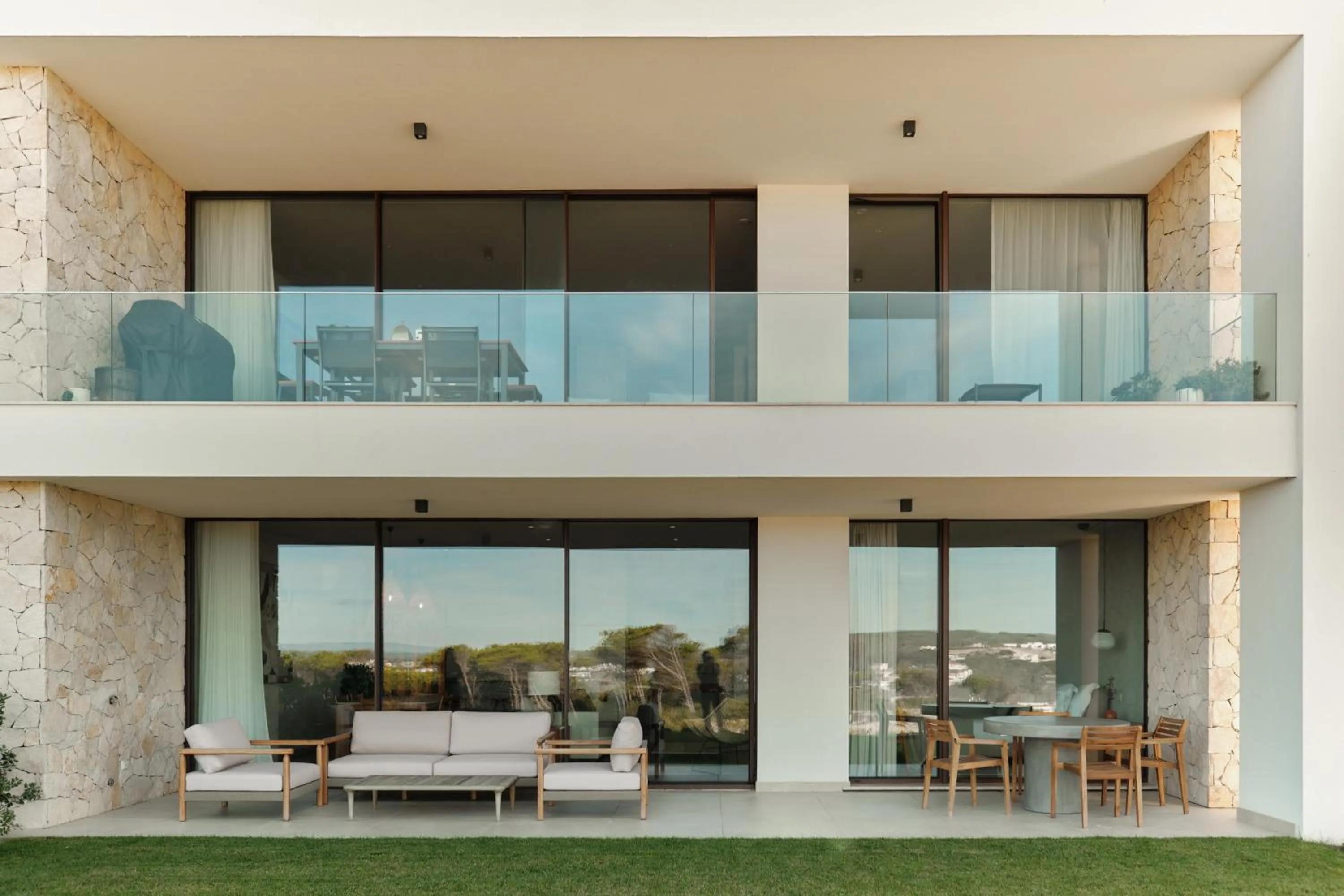 Facade/entrance in West Cliffs Ocean and Golf Resort