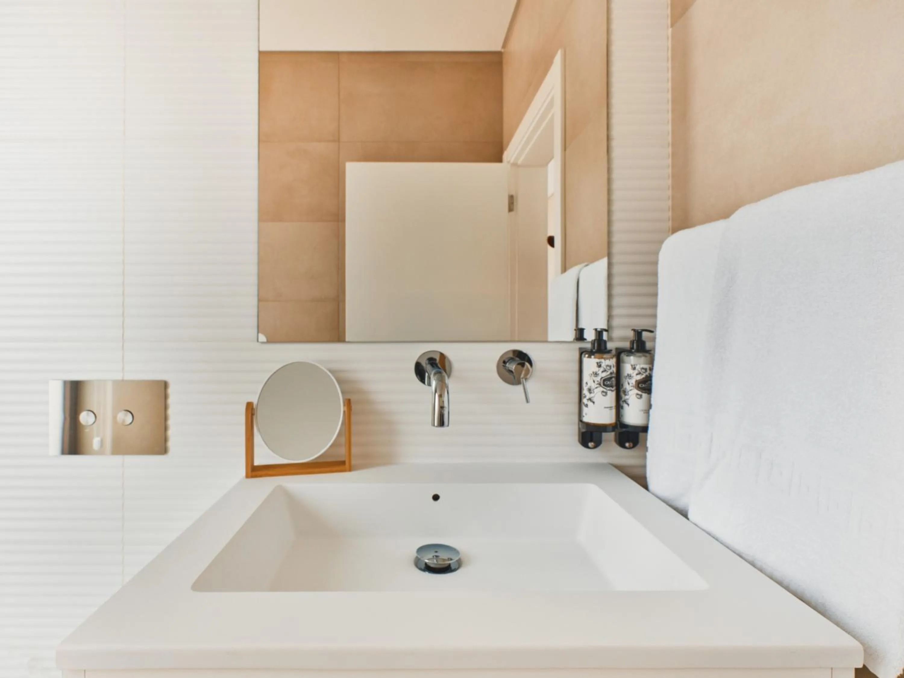 Toilet in West Cliffs Ocean and Golf Resort