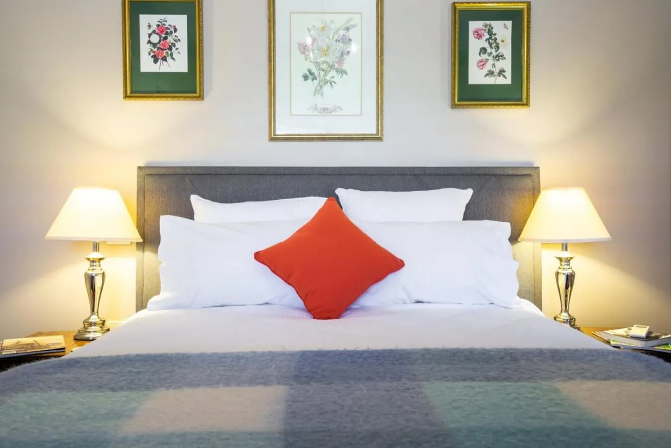 Bed in Tallawarra Homestead