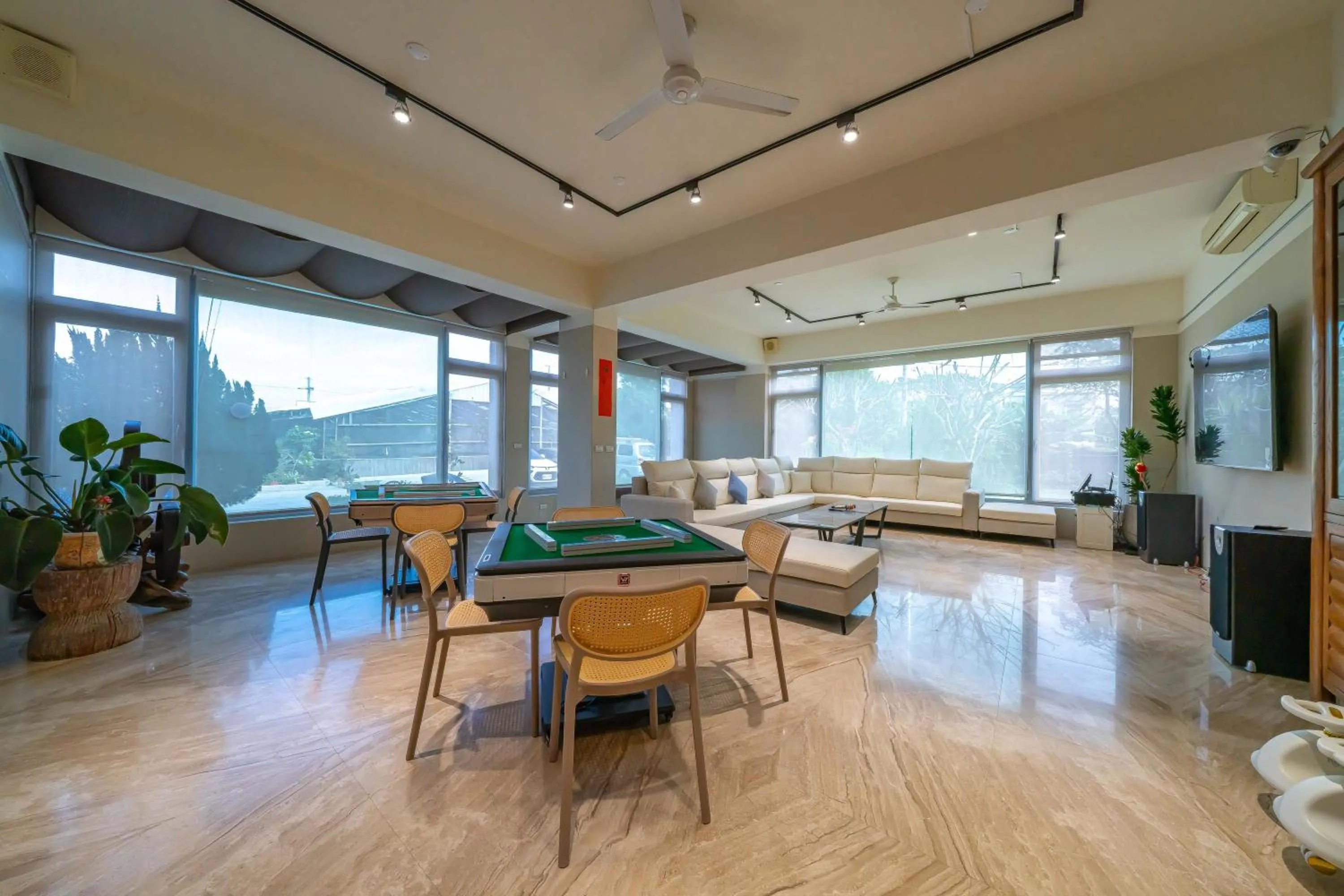 美麗晨曦民宿-附停車位 近慈濟