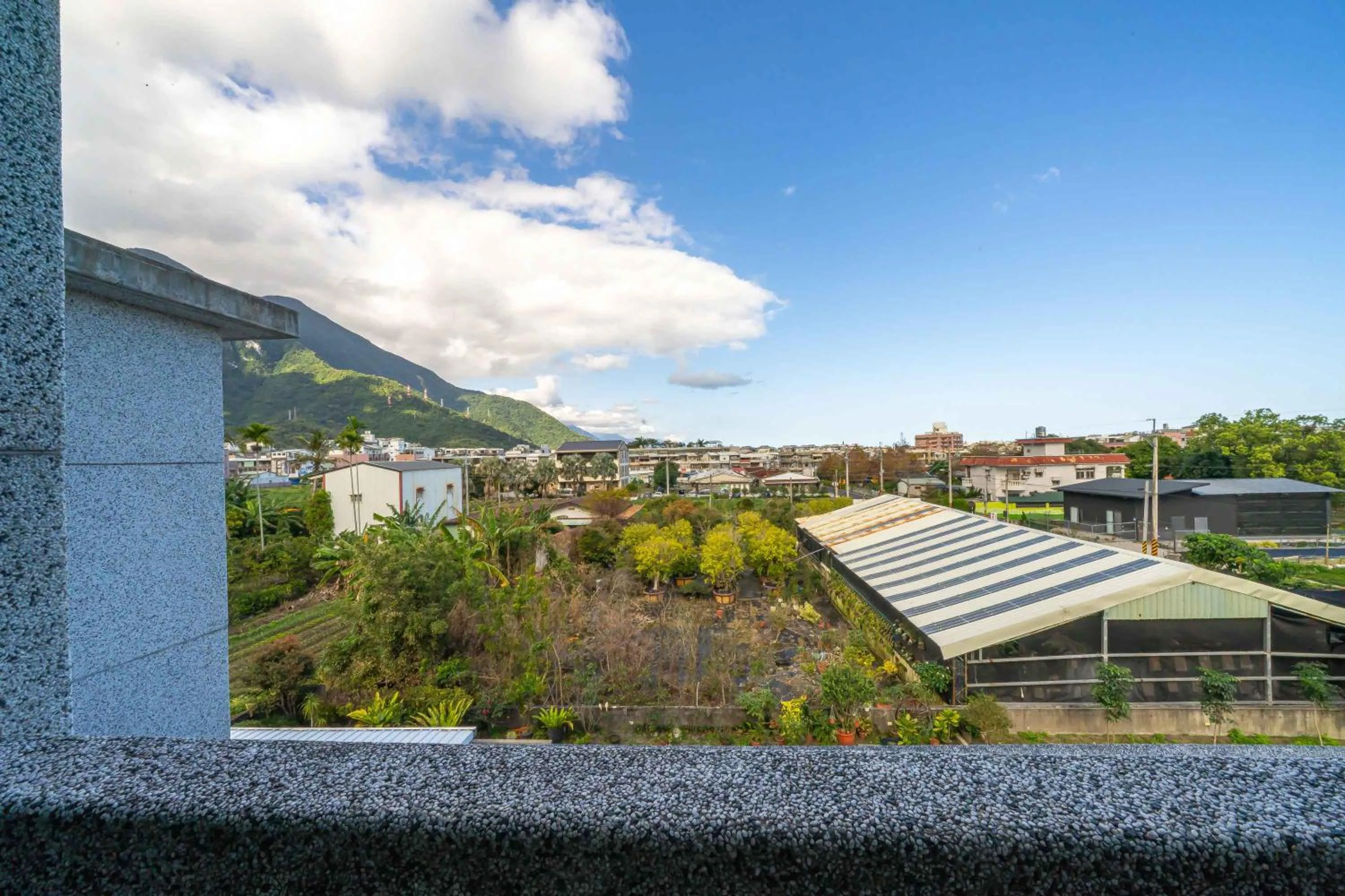 美麗晨曦民宿-附停車位 近慈濟