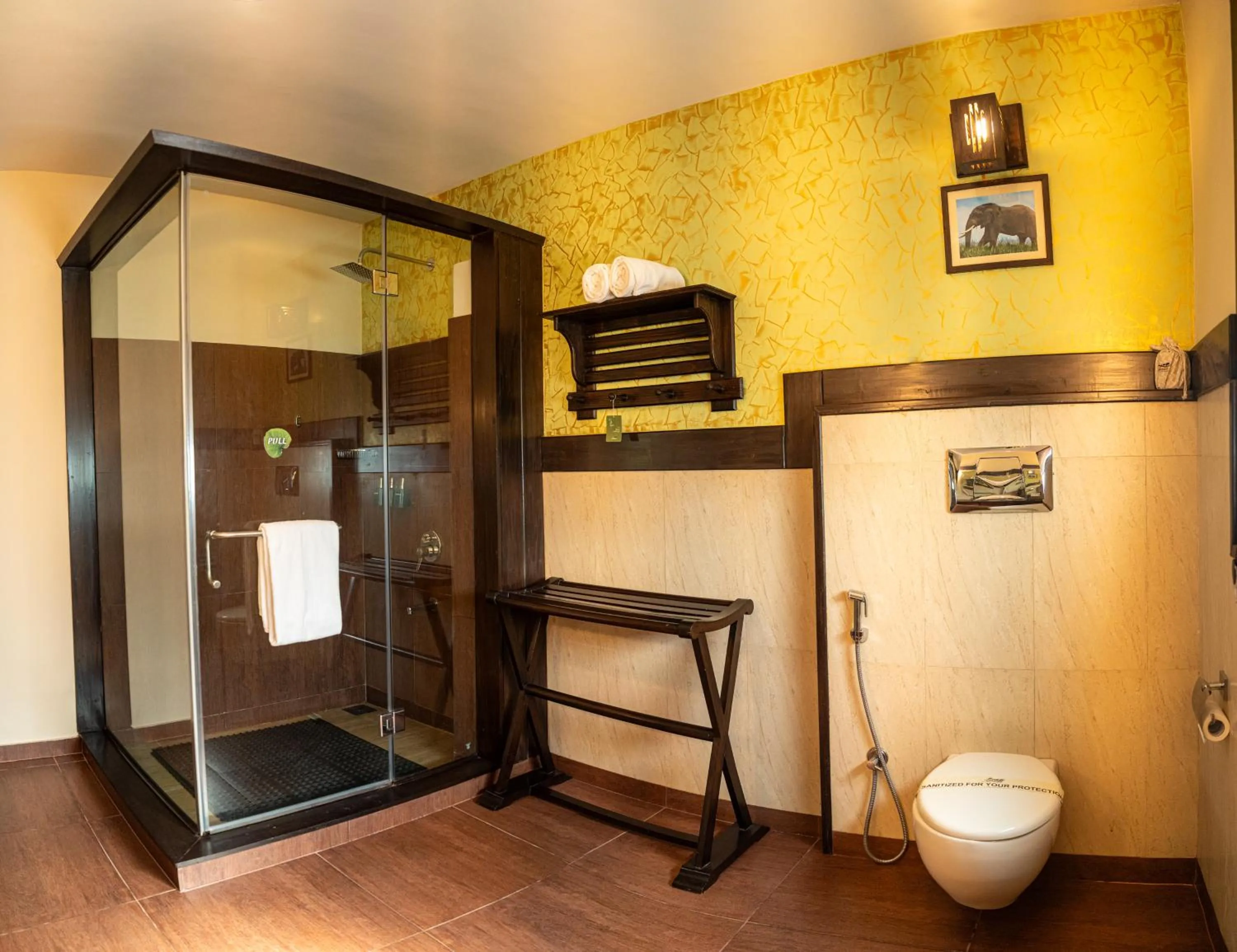 Bathroom in Aahana Resort - Jim Corbett