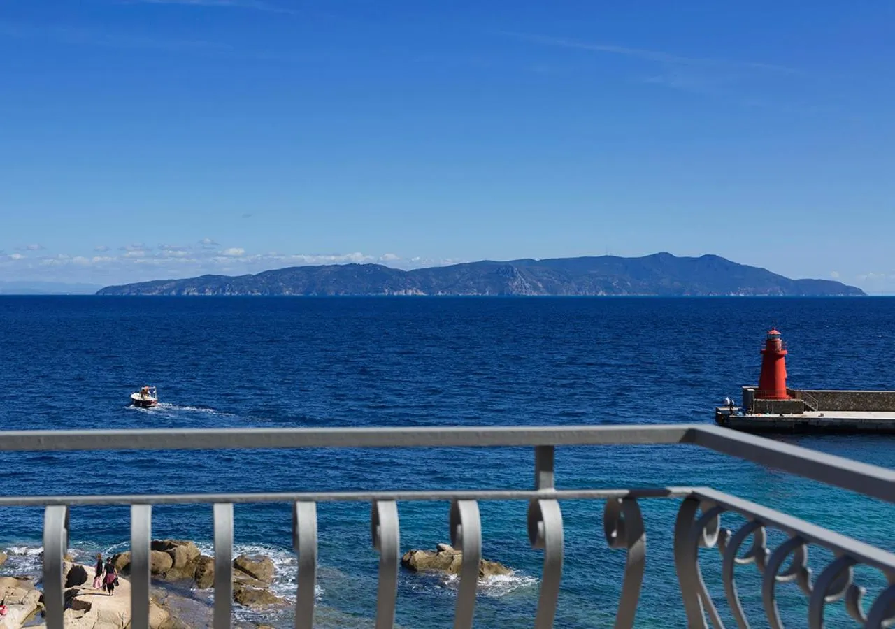 Balcony/Terrace in LA GUARDIA Hotel