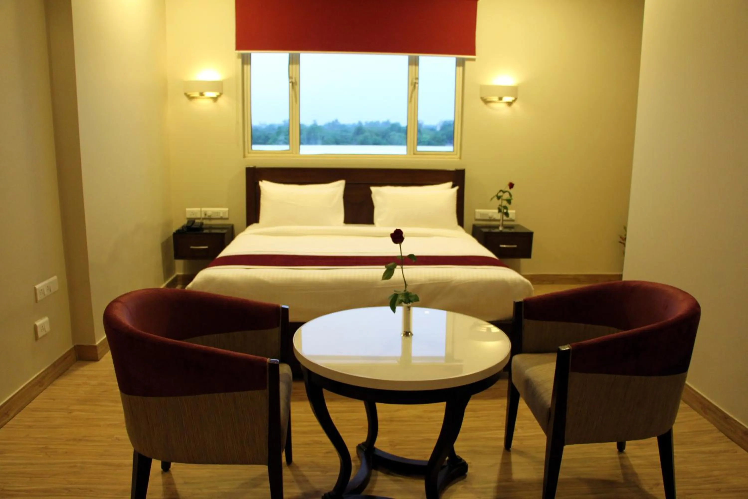 Bedroom, Bed in Hotel Dasaprakash