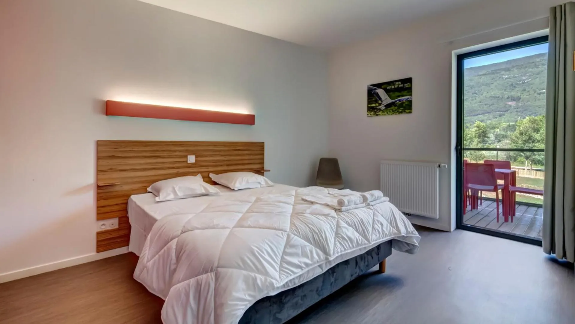 Photo of the whole room, Bed in Vacancéole - Le Village des Oiseaux