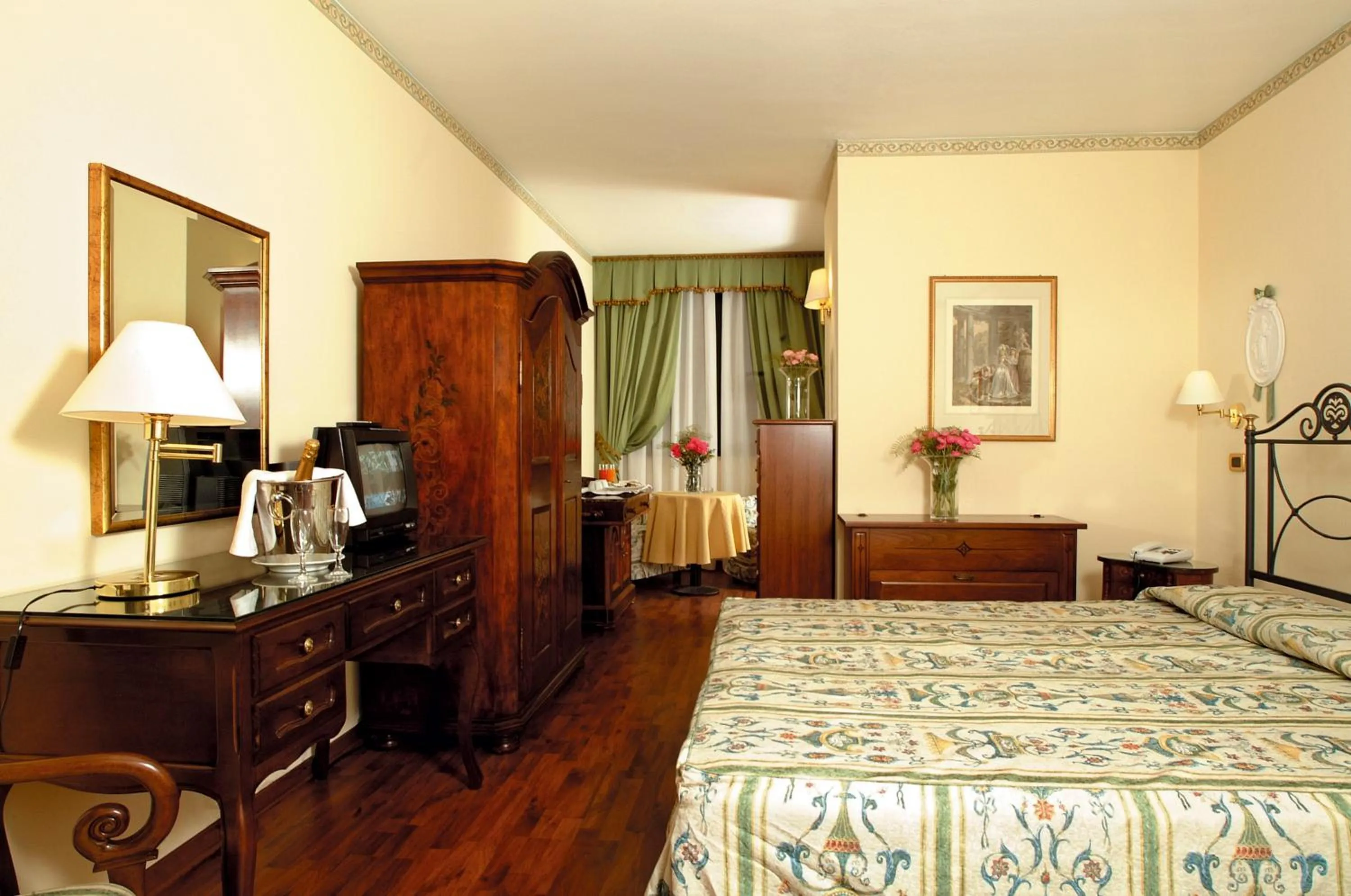 Bed in Villa Felcaro - Relais, Lodge & Restaurant