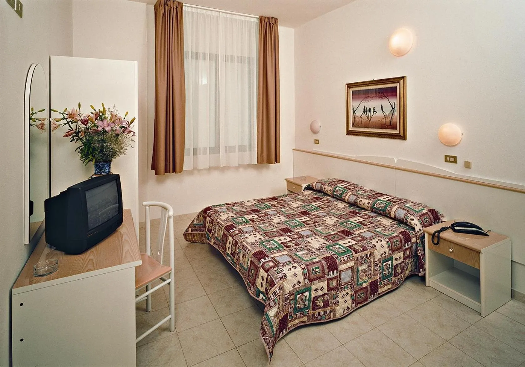 Photo of the whole room, Bed in Hotel Foschi-Peninsula