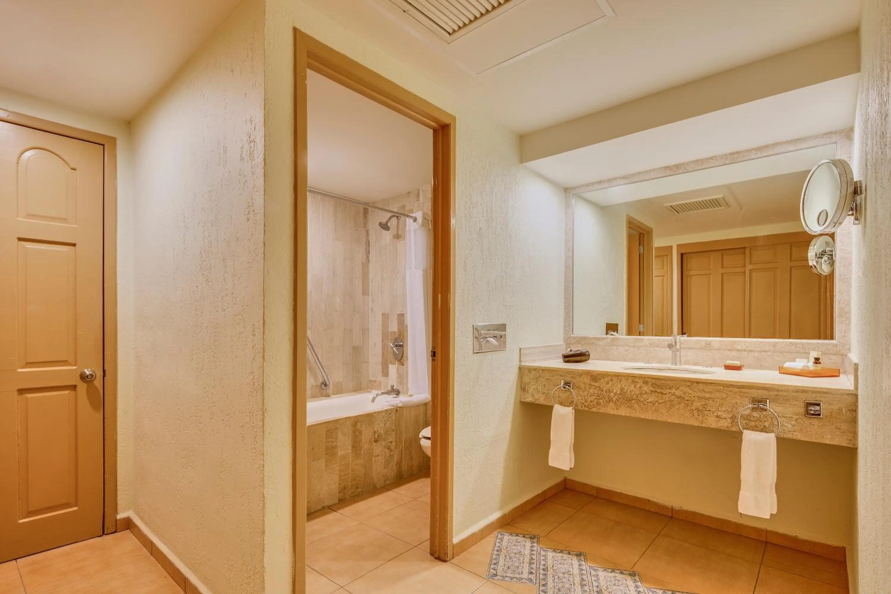 Bathroom in Fiesta Americana Cancun Villas