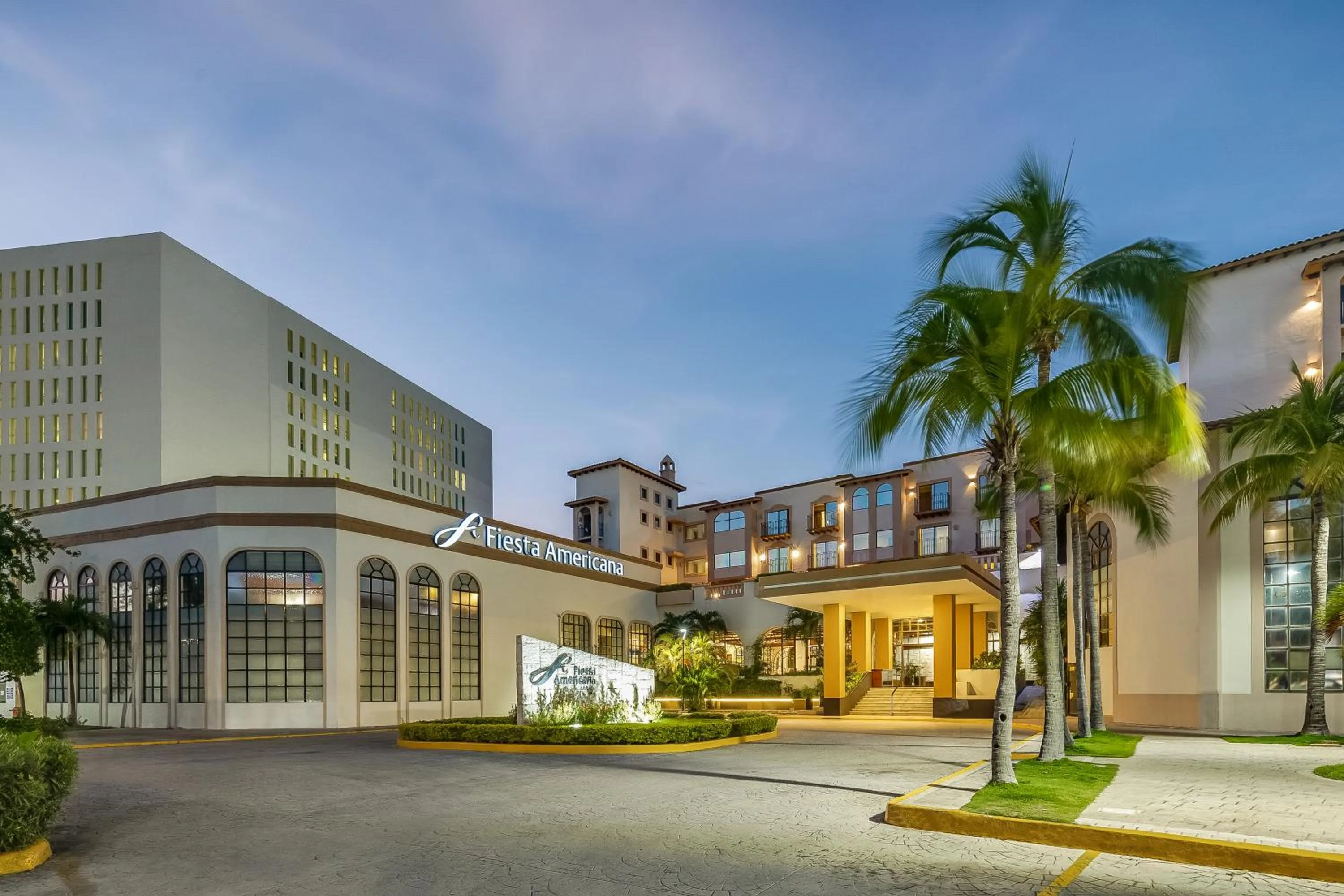 Property building in Fiesta Americana Cancun Villas