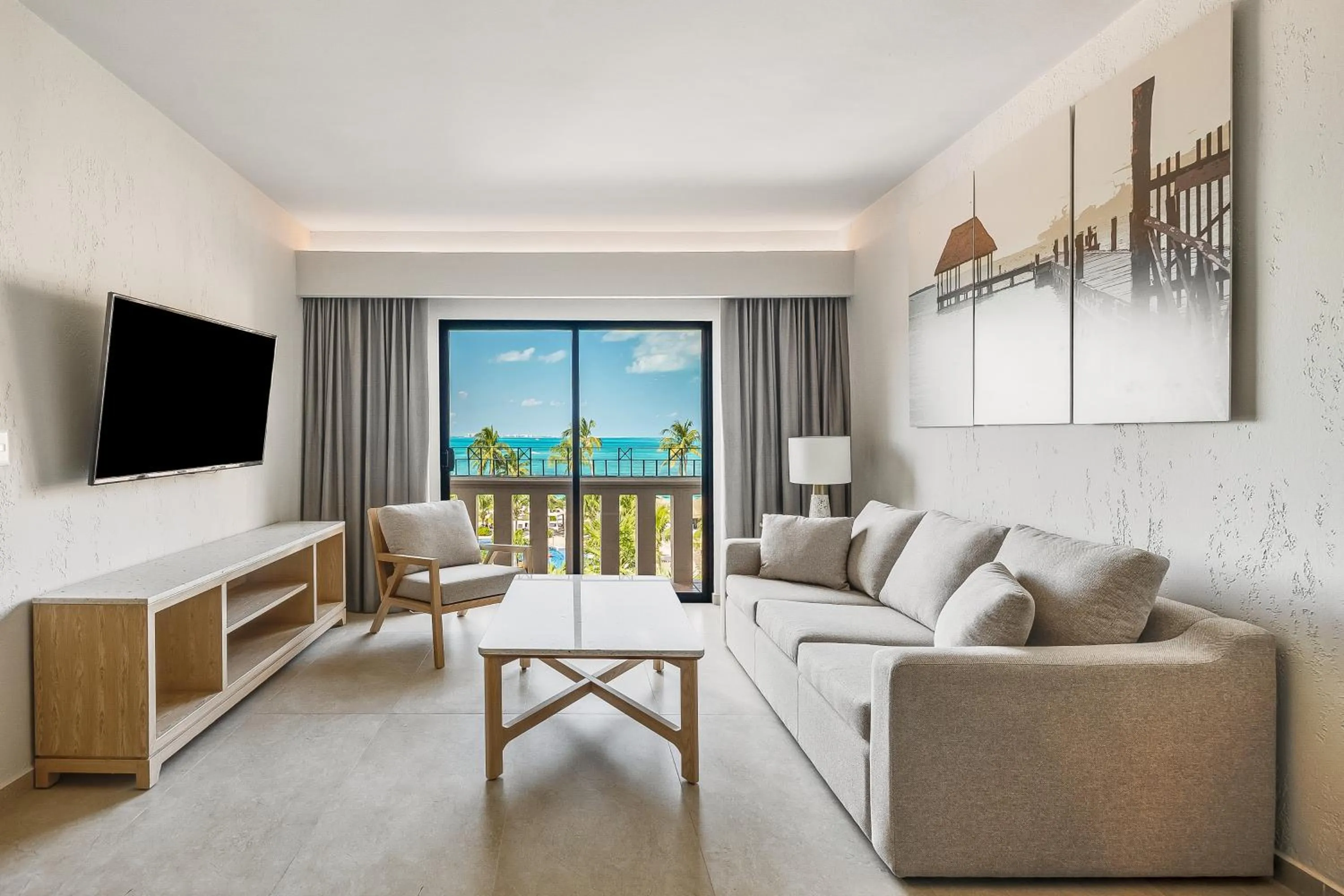 Living room in Fiesta Americana Cancun Villas