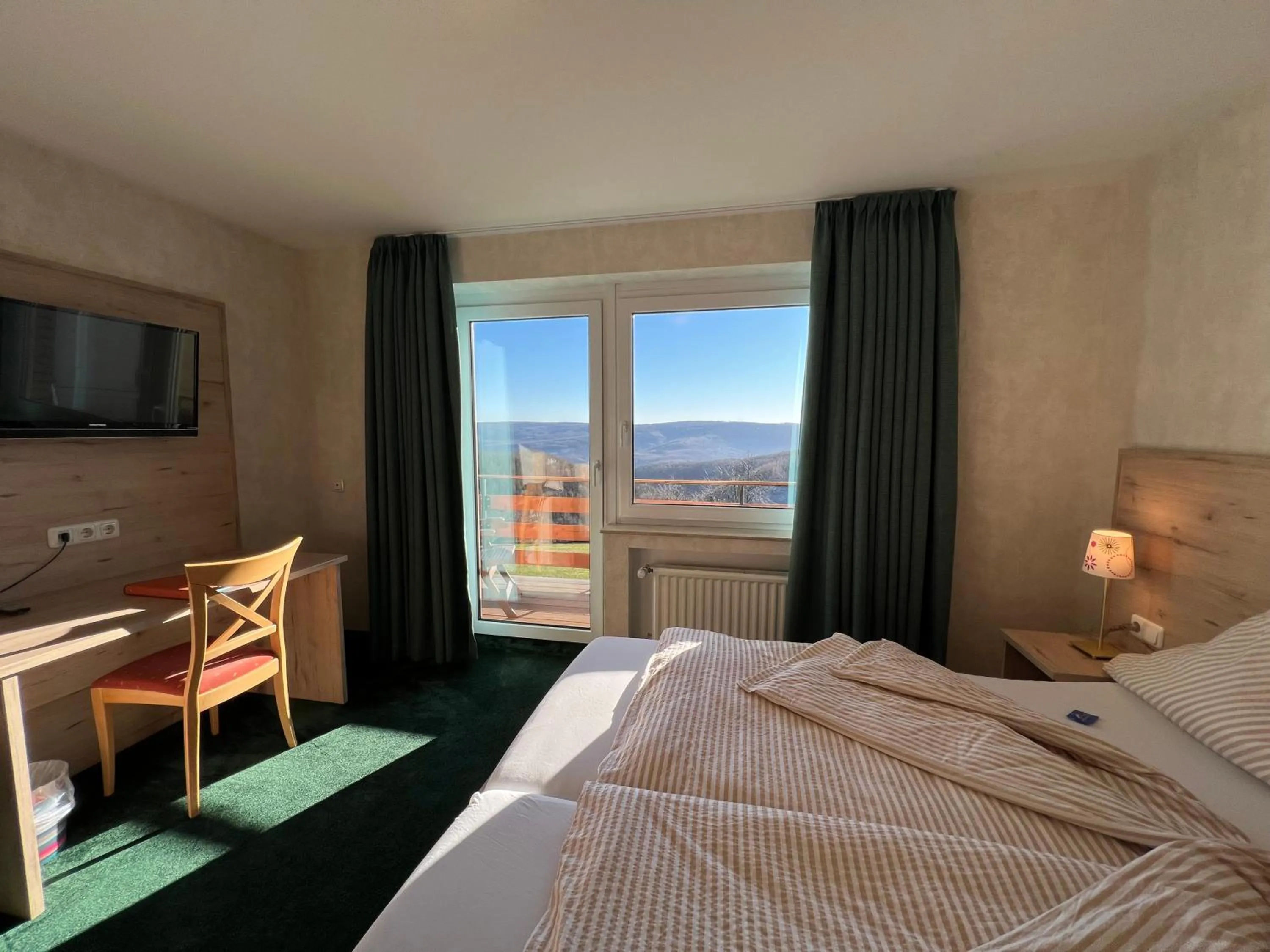 View (from property/room), Bed in Hotel Haus Seeblick