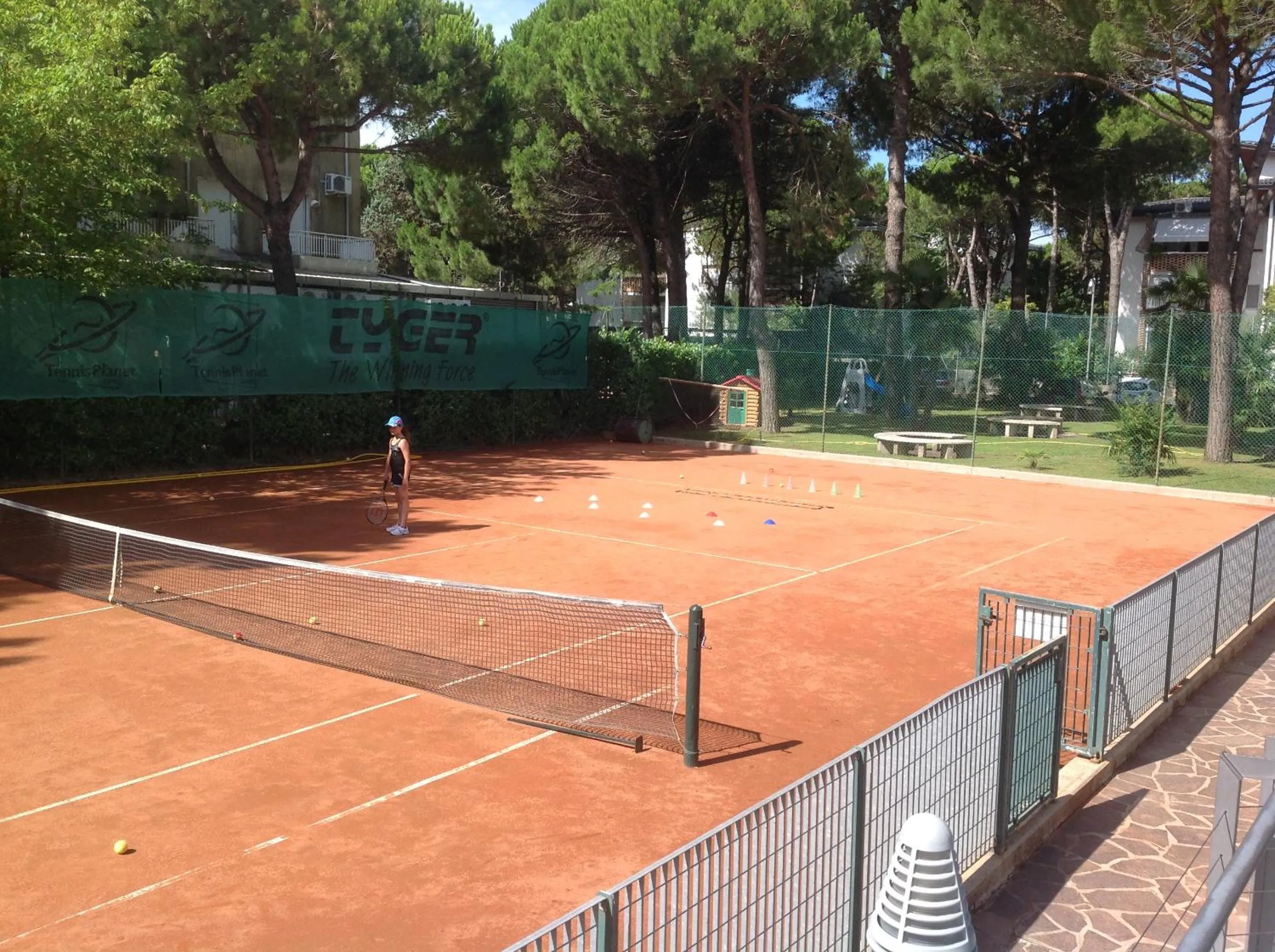 Tennis court in Hotel Delle Nazioni