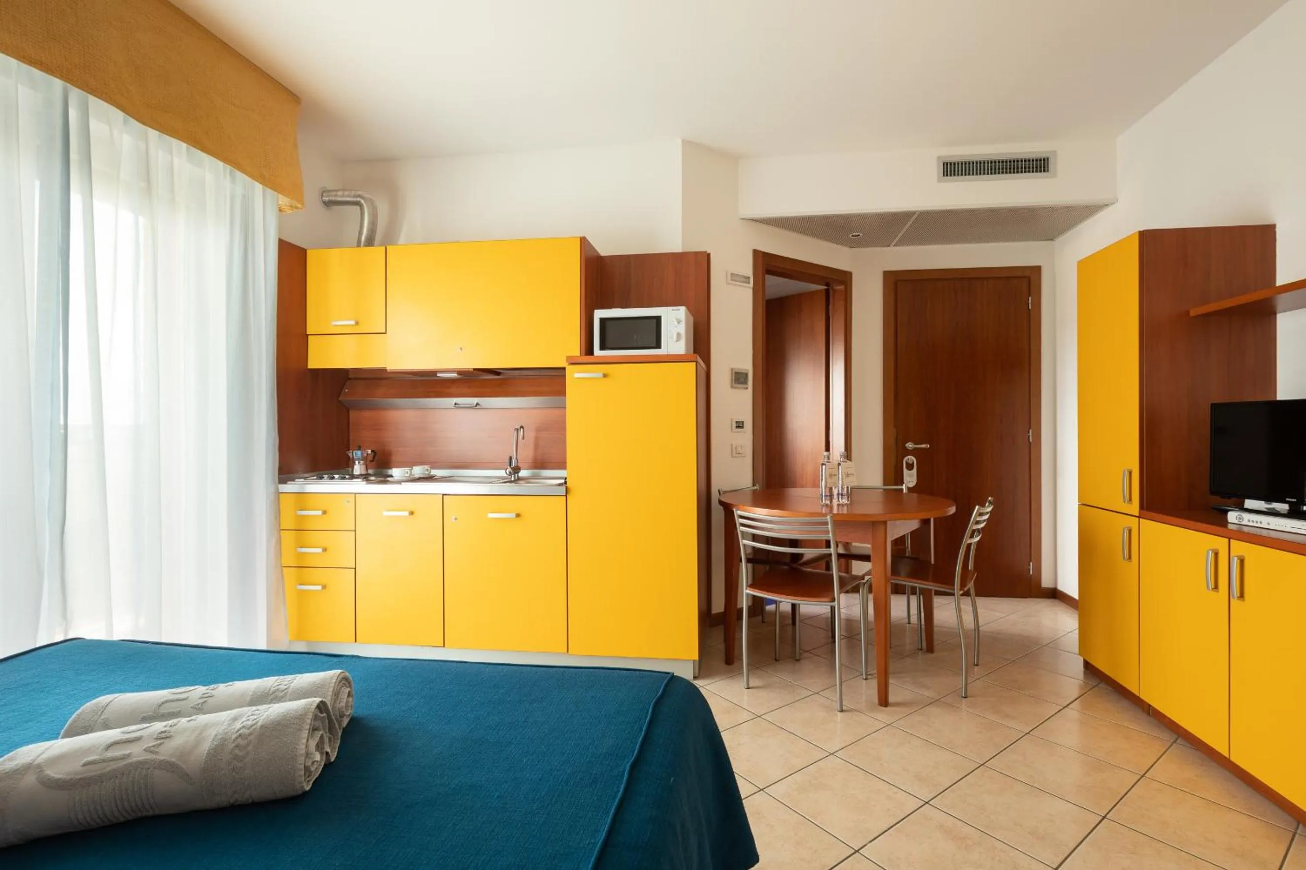 Kitchen or kitchenette in Hotel Sheila