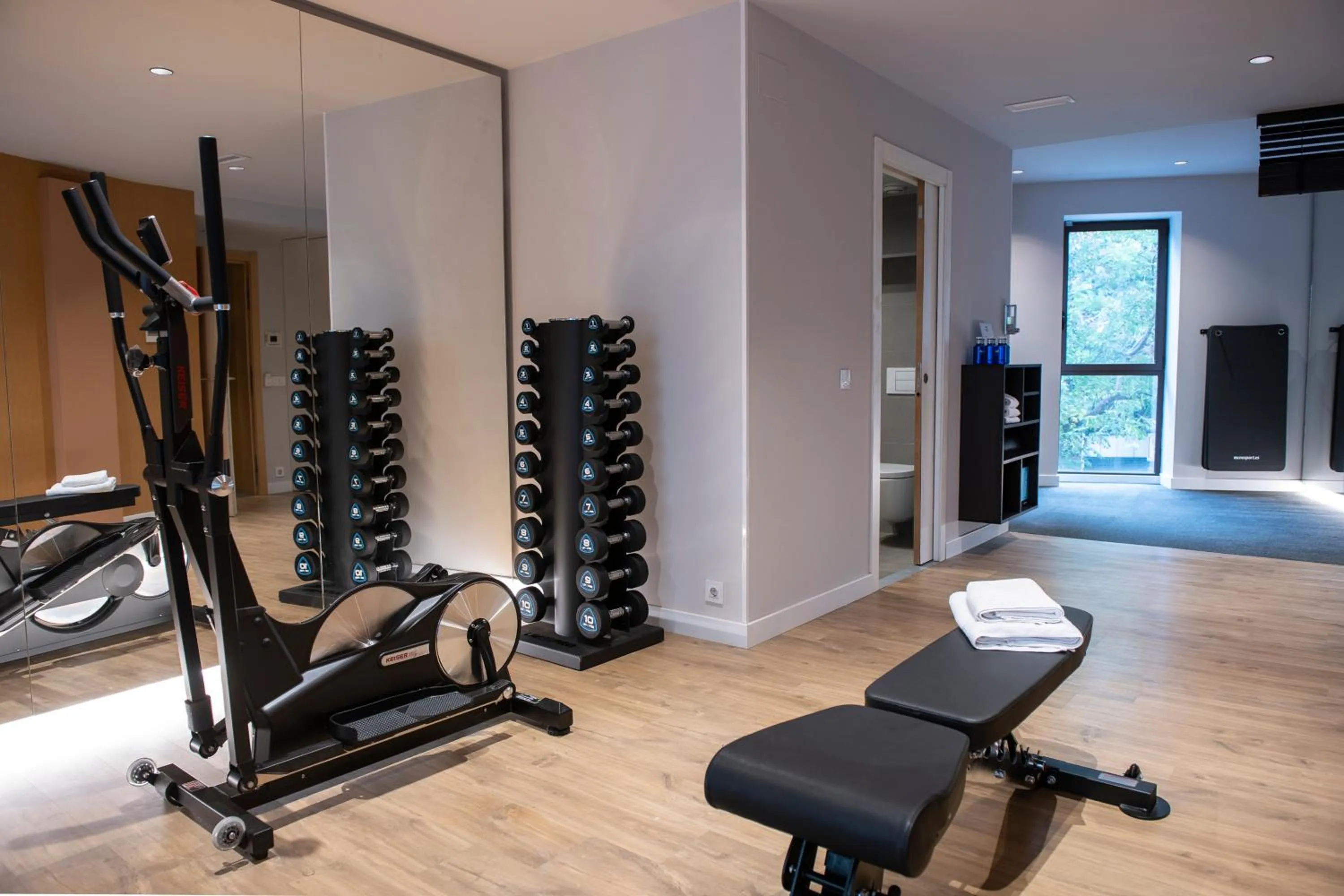 Fitness centre/facilities in MH Apartments Urban