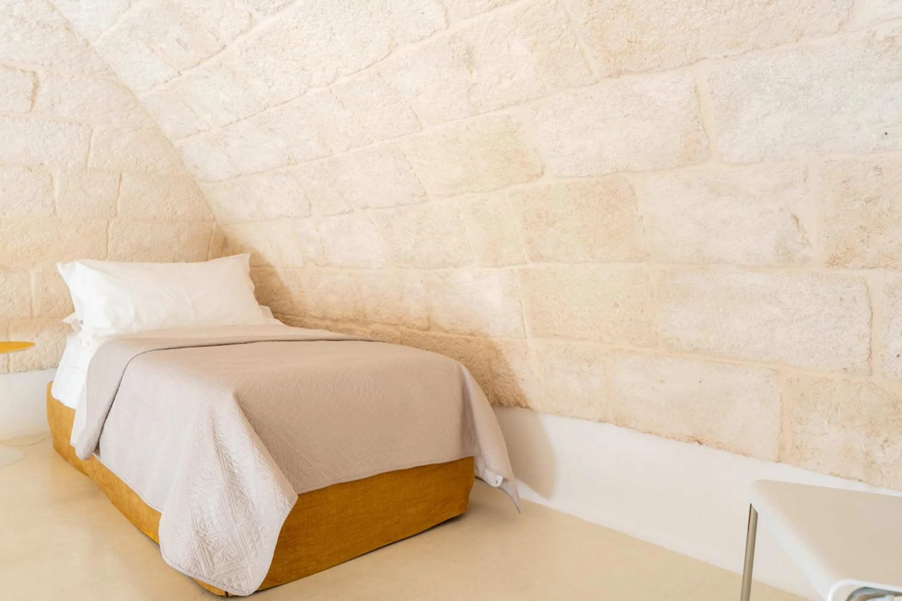 Bed in Donna Domenica Boutique Suites