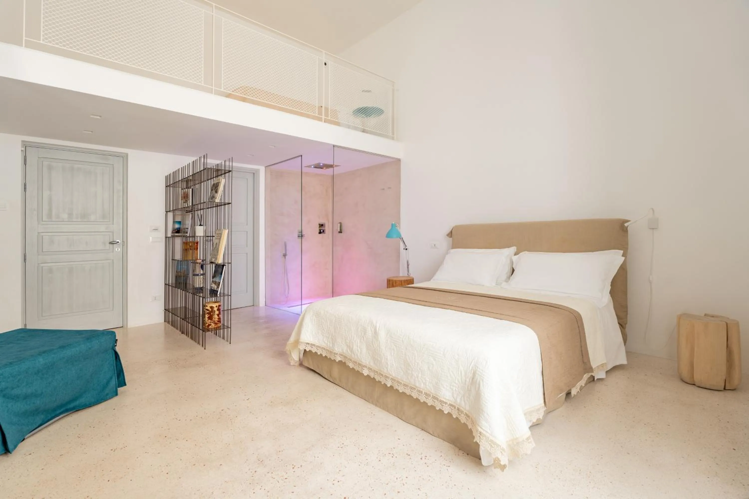 Bed in Donna Domenica Boutique Suites